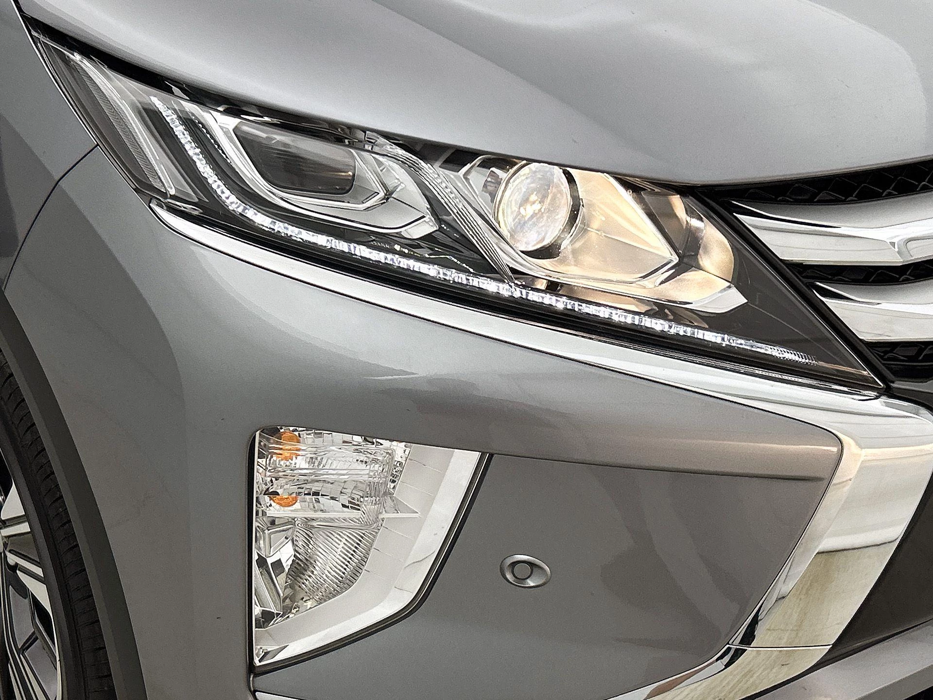 Mitsubishi-Eclipse Cross-image-10