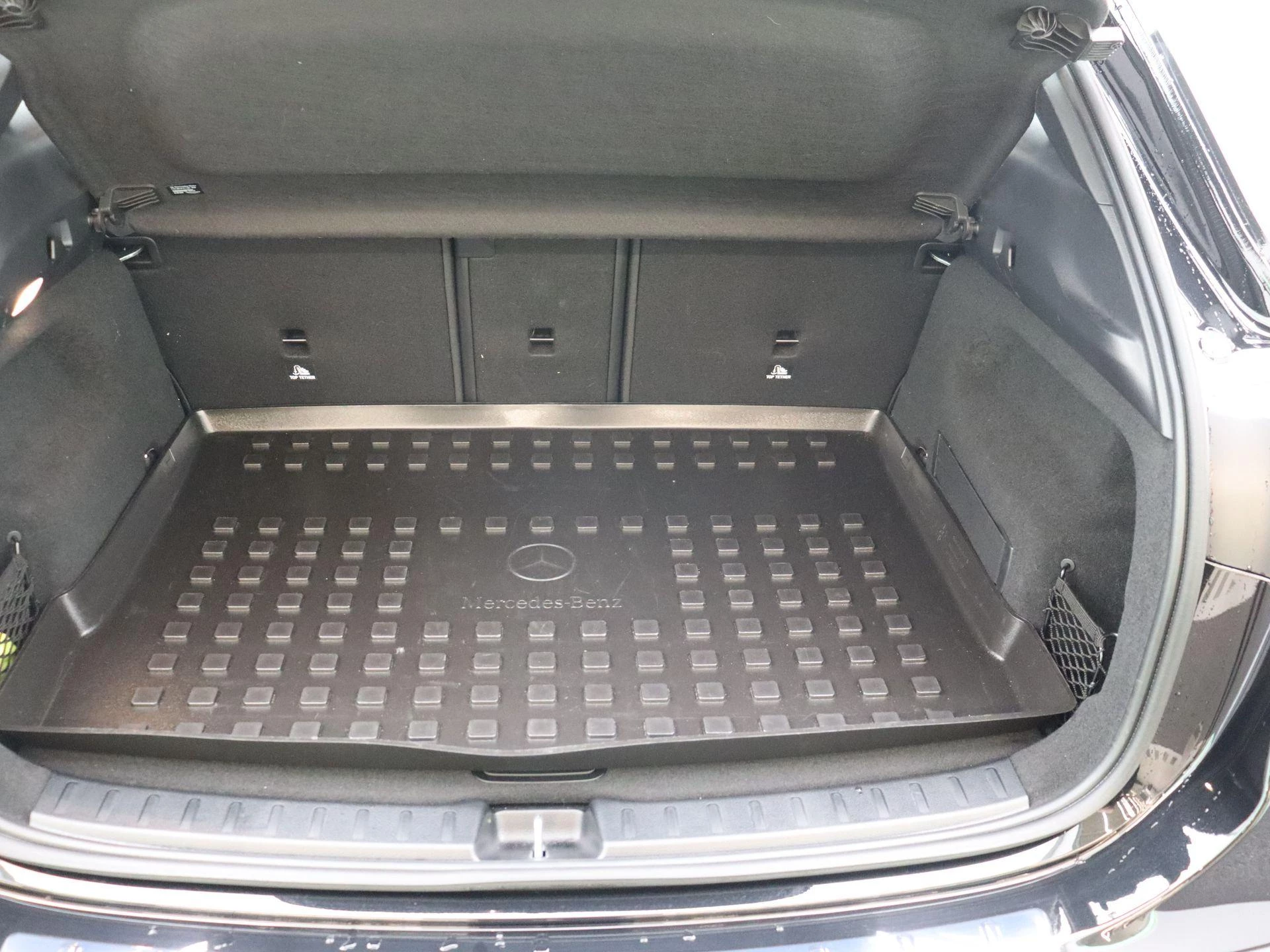 Mercedes-Benz GLA 180 Business Line + TREKHAAK + CAMERA + SENSOREN +