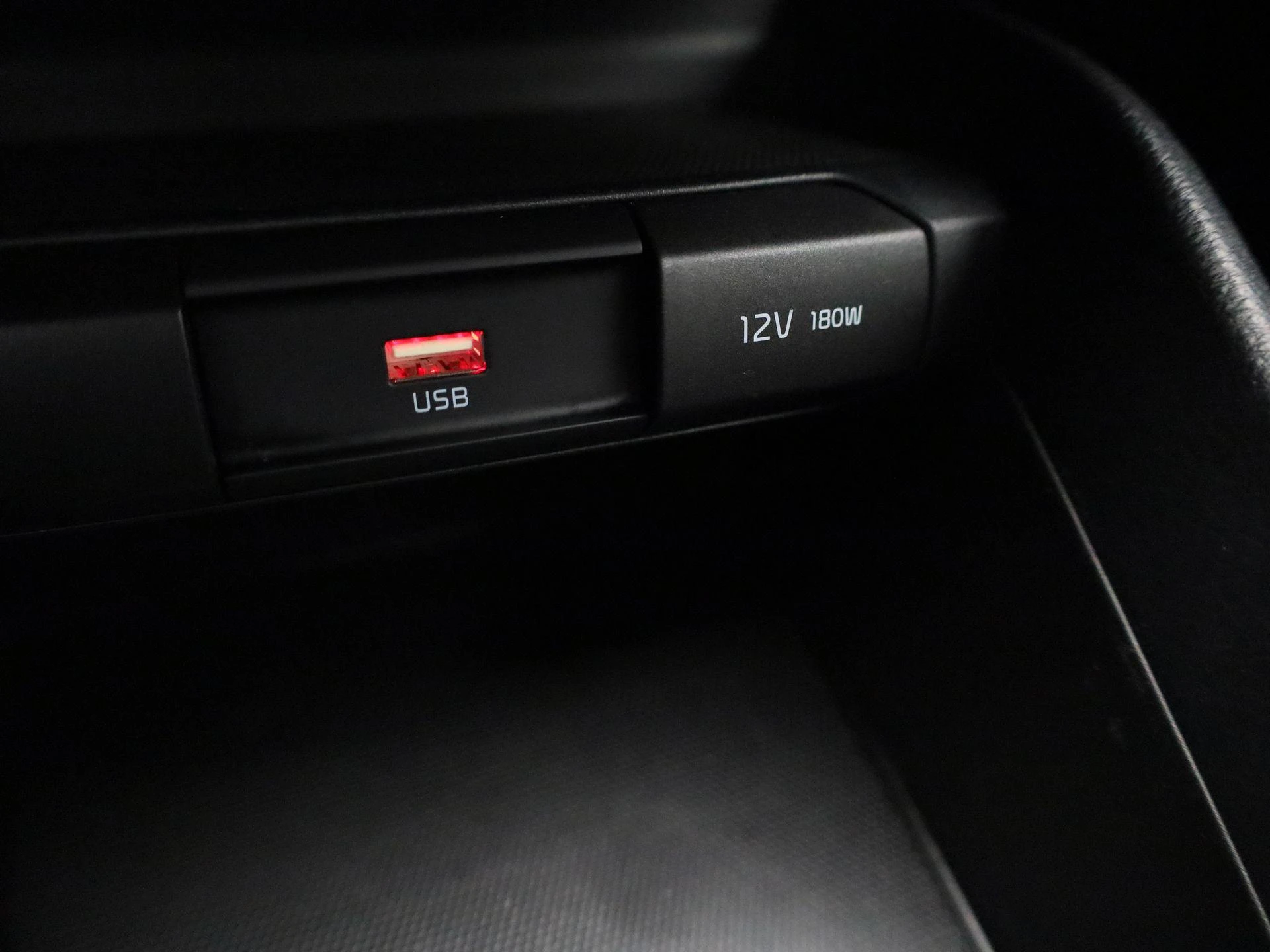 Kia-Stonic-image-22