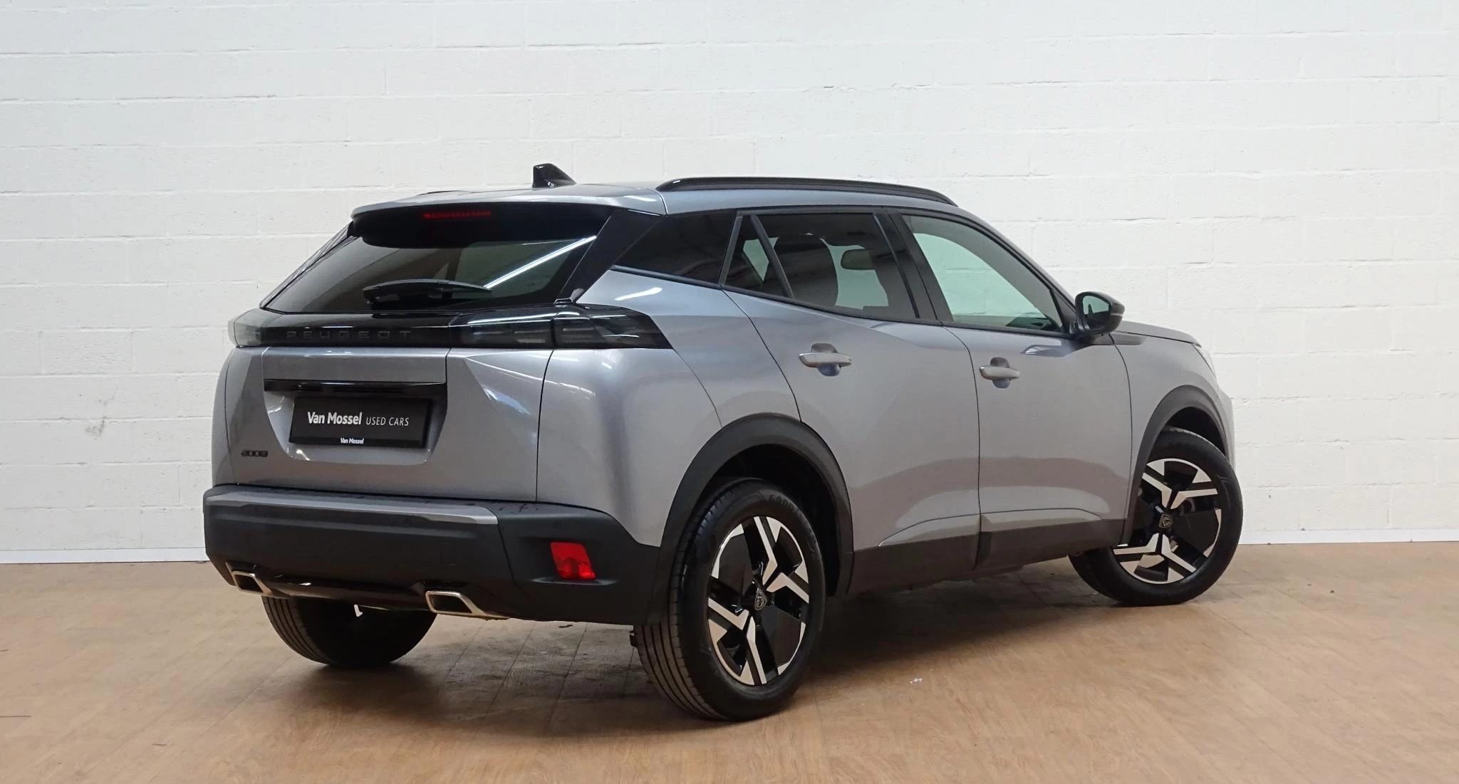 Peugeot 2008 1.2 HYBRID 145 e-DSC6 Allure