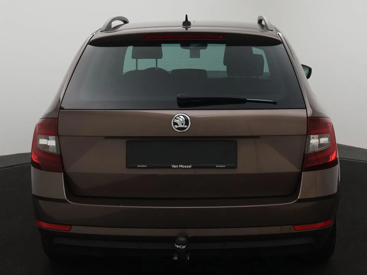 Škoda Octavia Combi 1.6TDI NAVI*TREKHAAK*AUTOCLIMA*TOUCHSCREEN