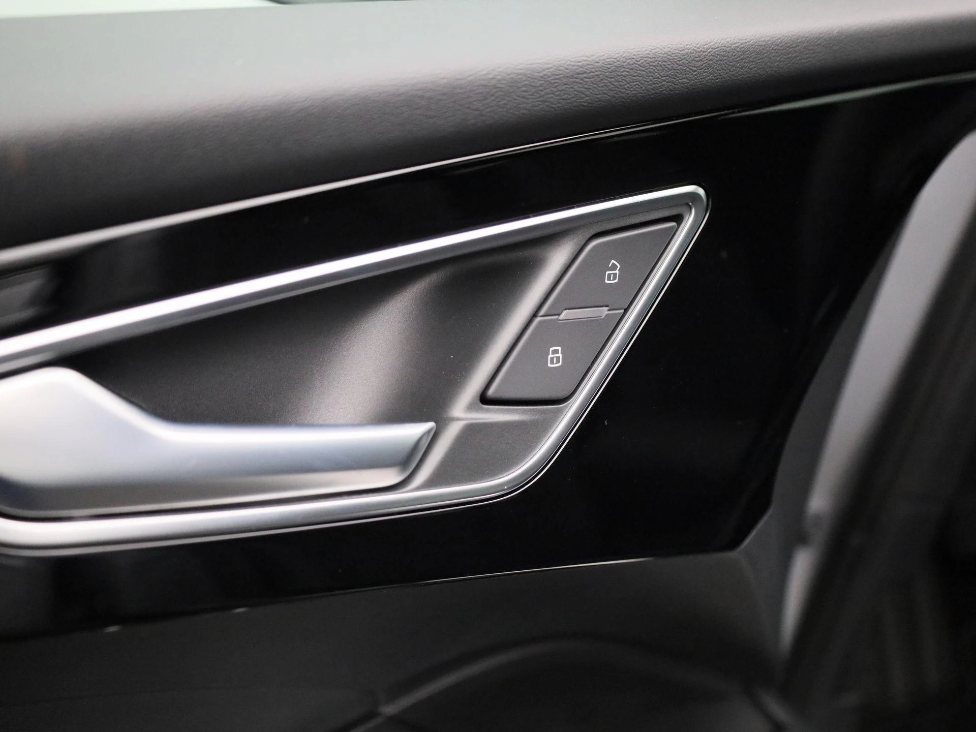 Audi-Q4 Sportback e-tron-image-37