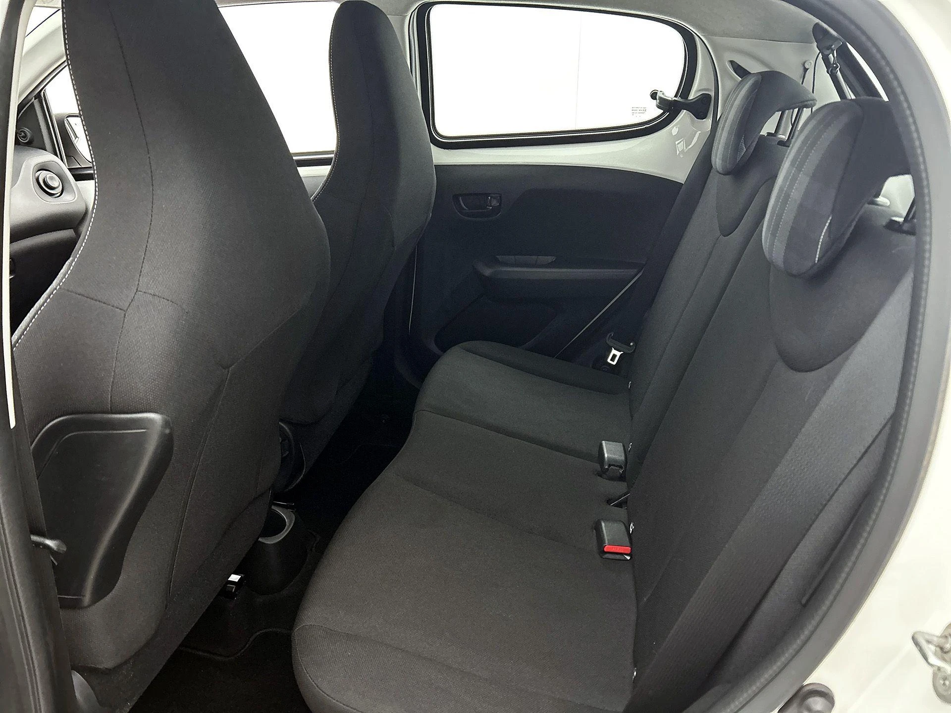 Peugeot-108-image-25