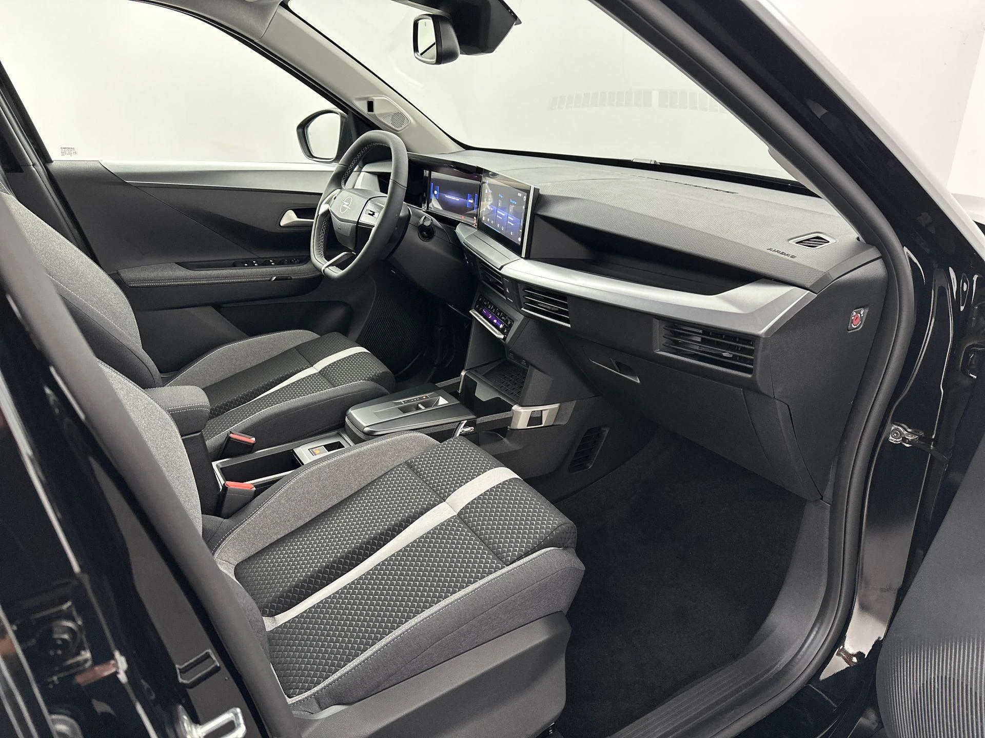 Opel-Frontera-image-29