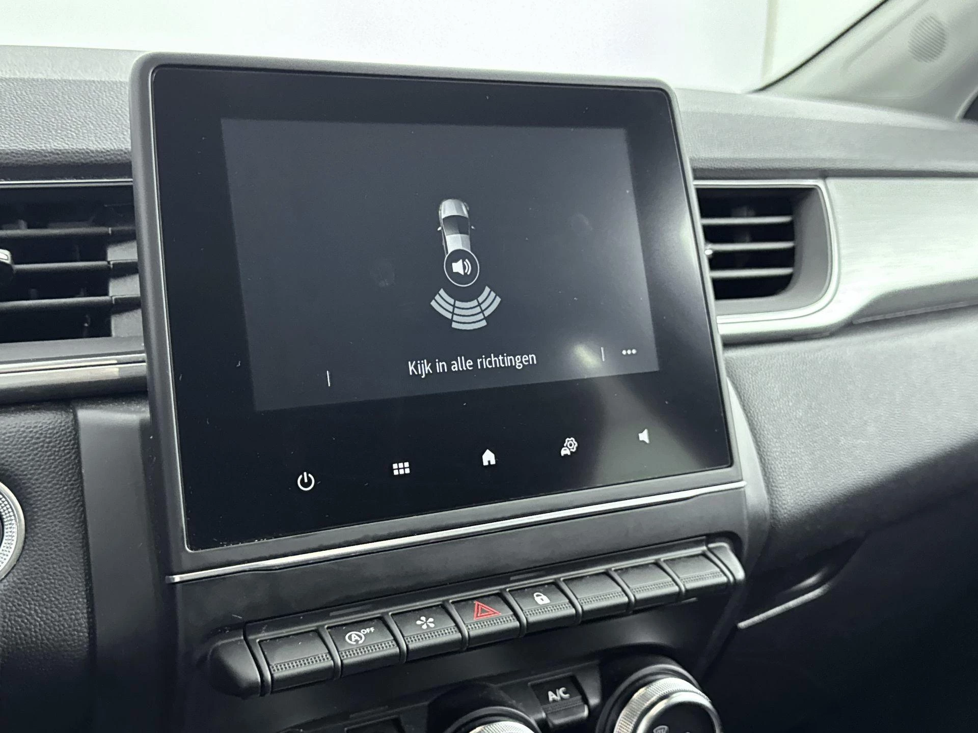 Renault-Captur-image-19