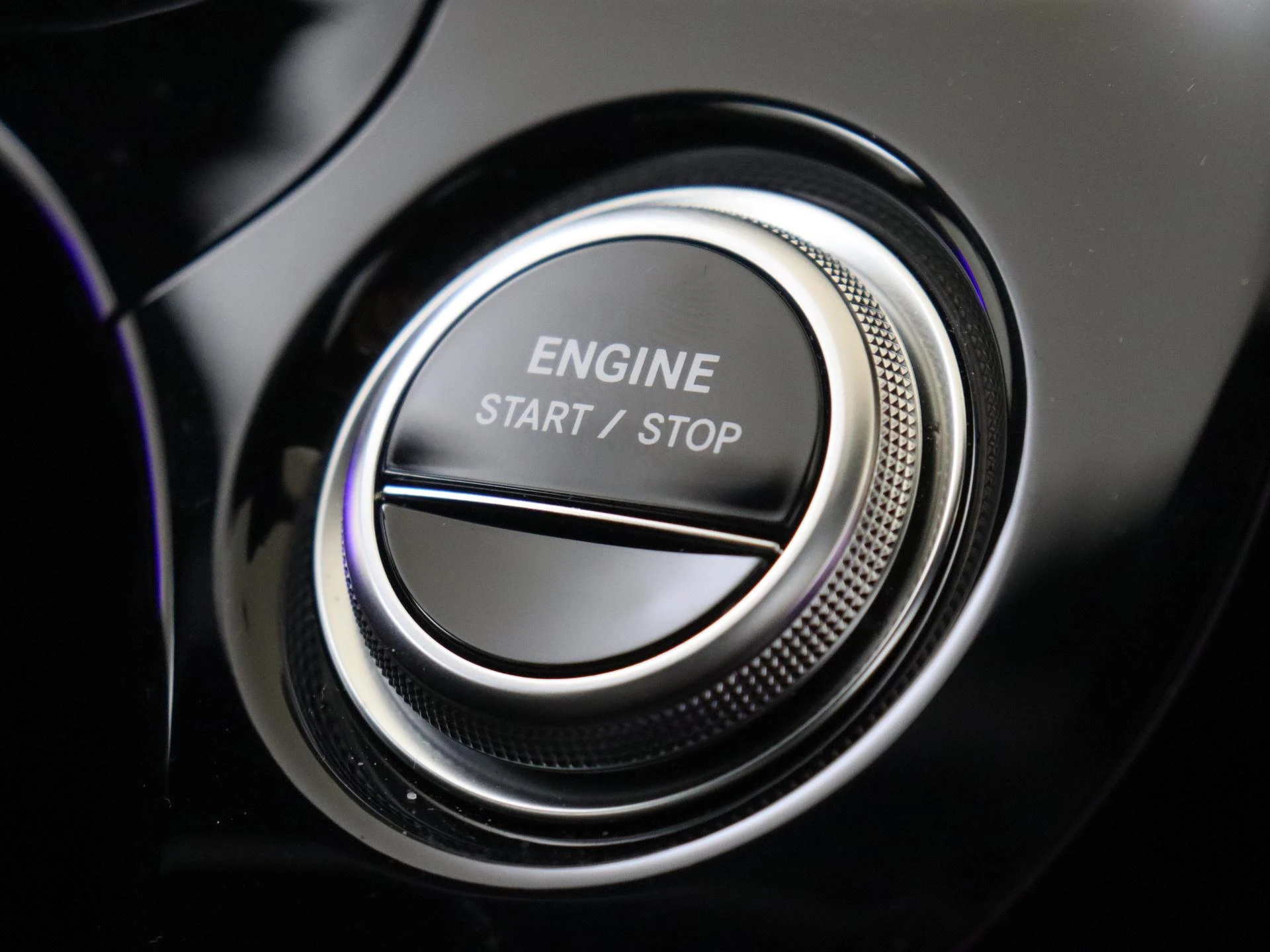 Mercedes-Benz-E-Klasse-image-20