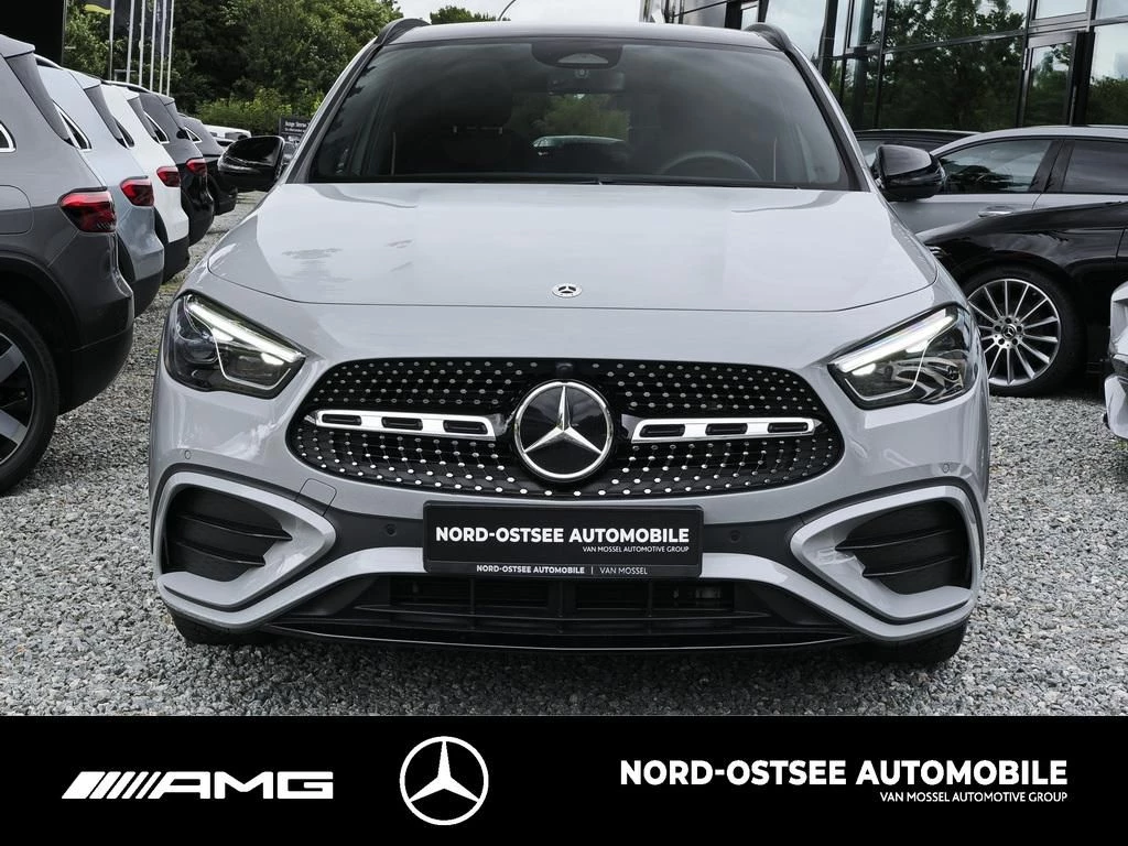 Mercedes-Benz GLA 200 AMG ADVANCED+ KAM PANO MBUX KEYLESS AHK AMG Line