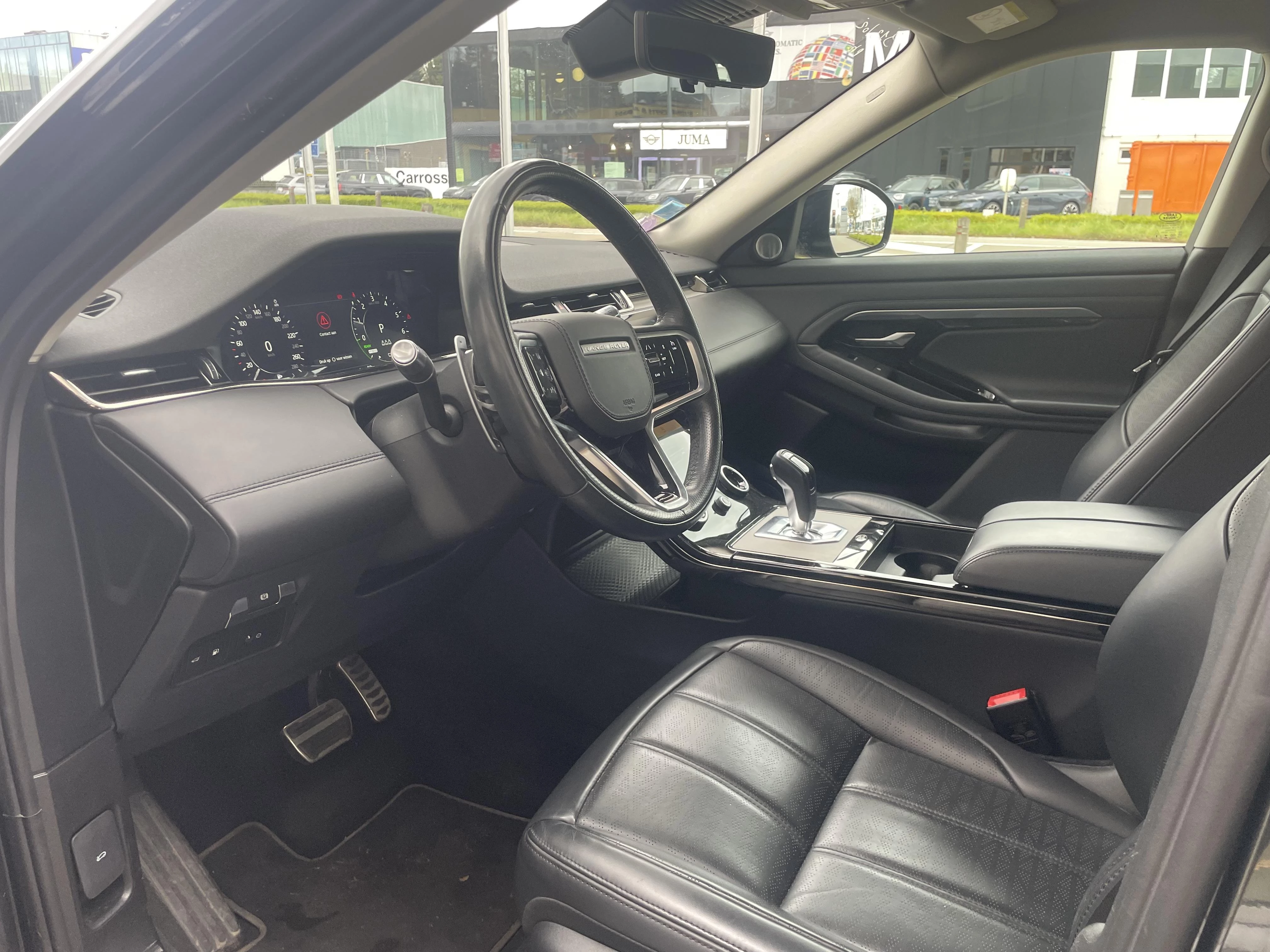 Land Rover Range Rover Evoque P300e R-Dynamic HSE