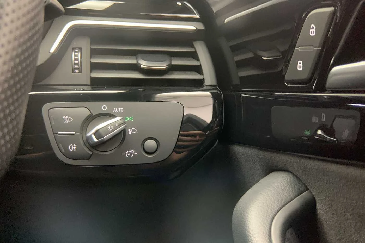 Audi-A4-image-24