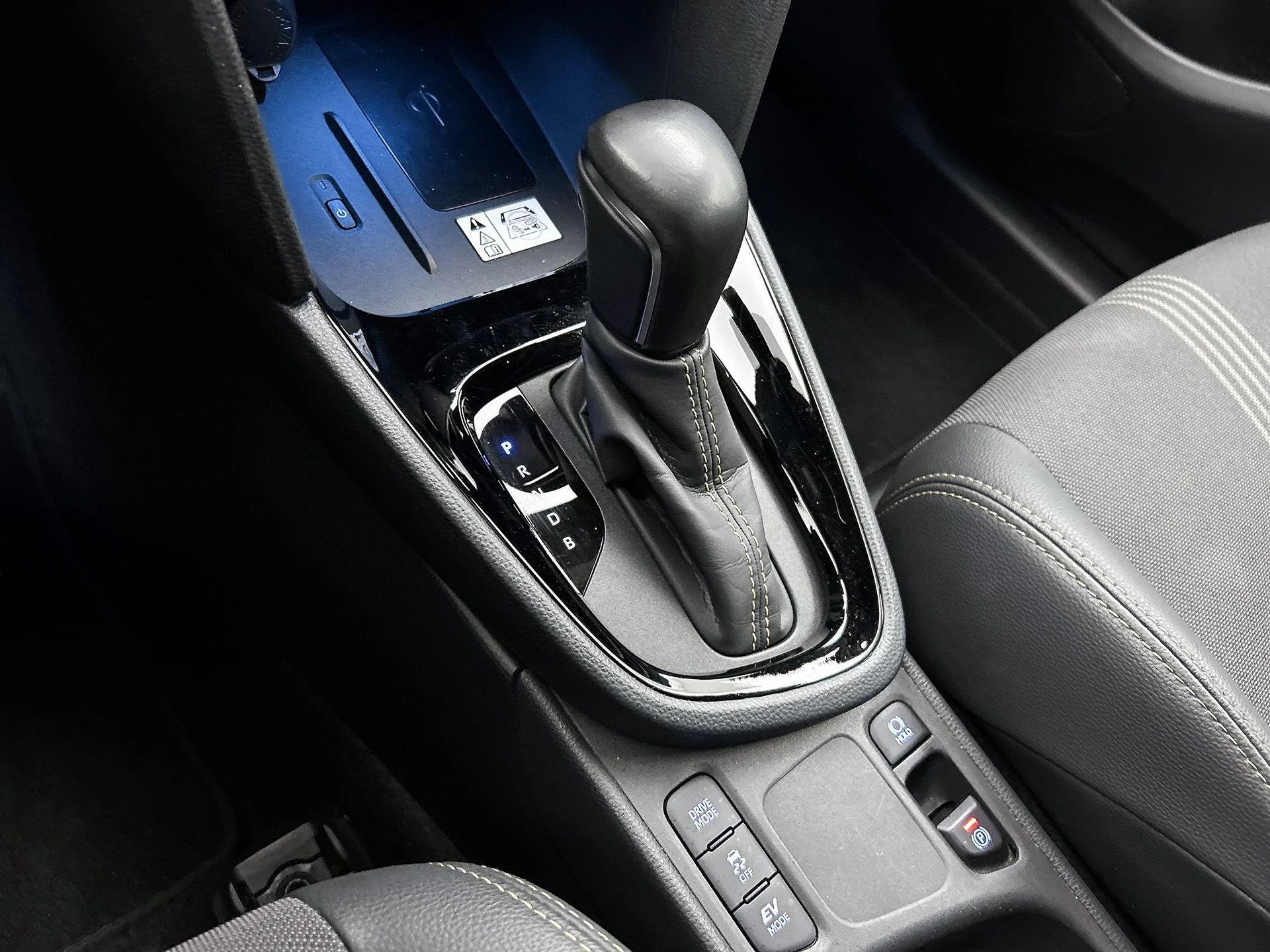 Toyota-Yaris Cross-image-27