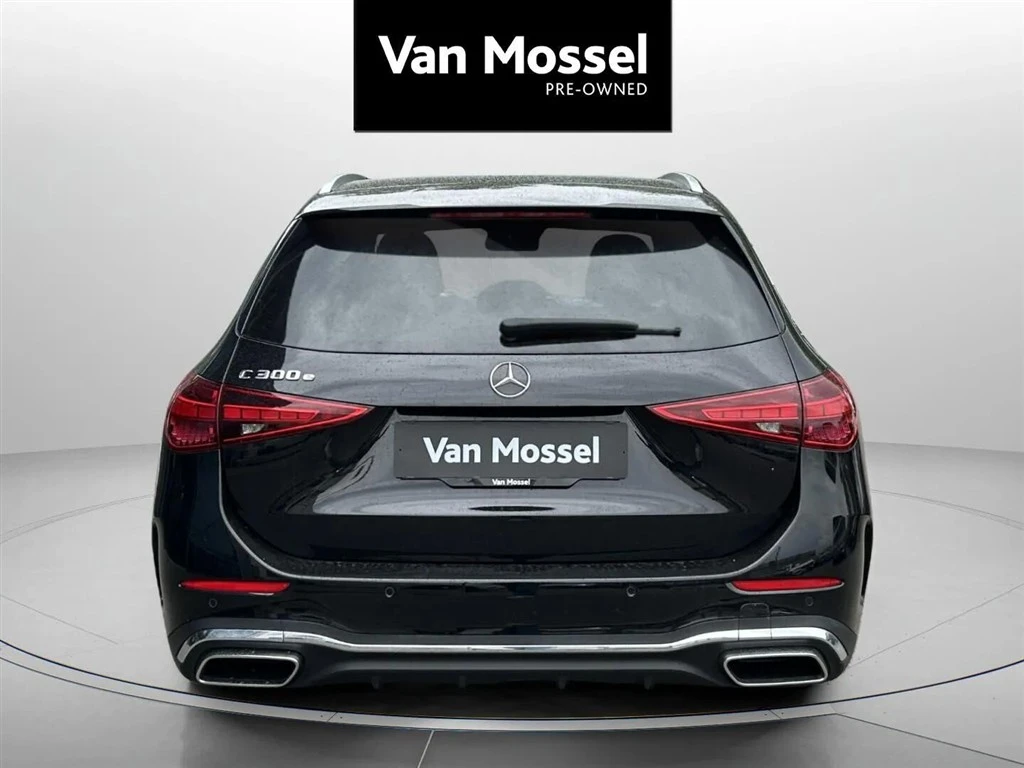 Mercedes-Benz-C-Klasse-image-5