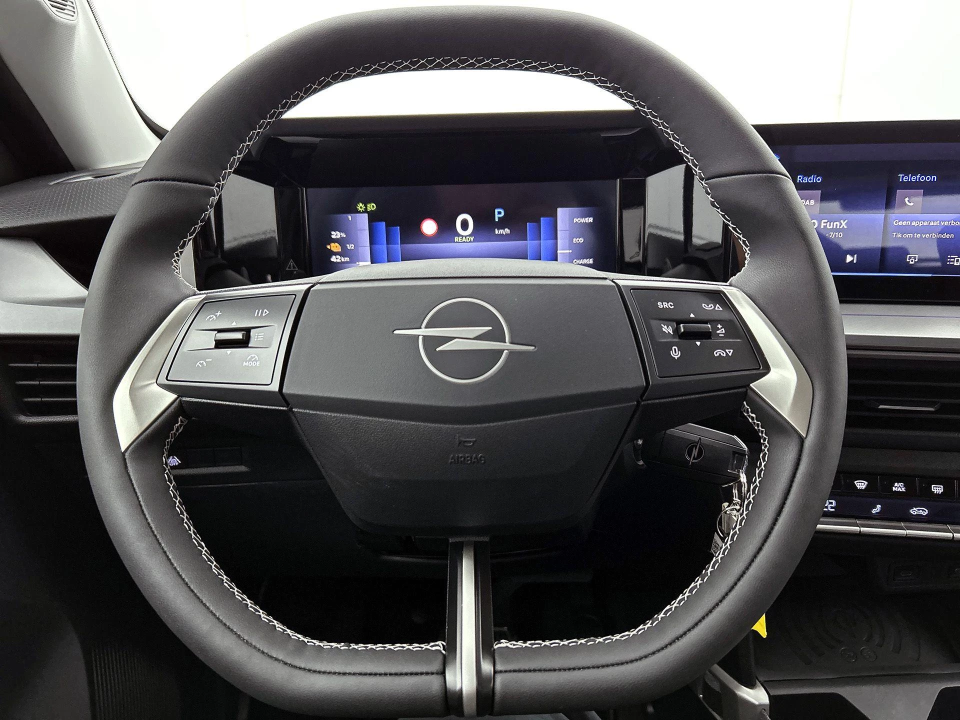 Opel-Frontera-image-21