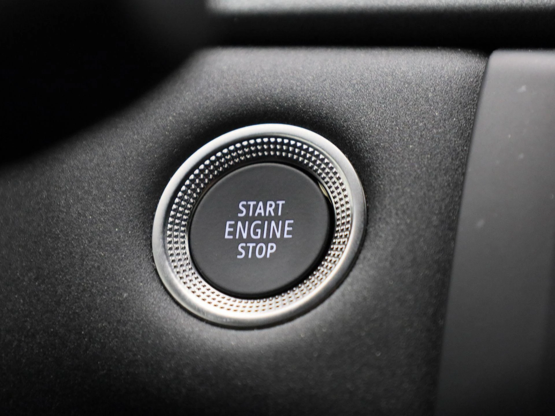Renault-Captur-image-19