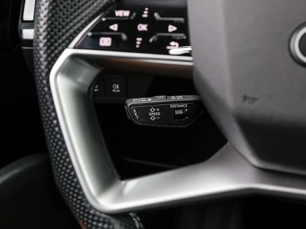 Audi Q4 e-tron 40 advanced Navi Matrix Pano AHK
