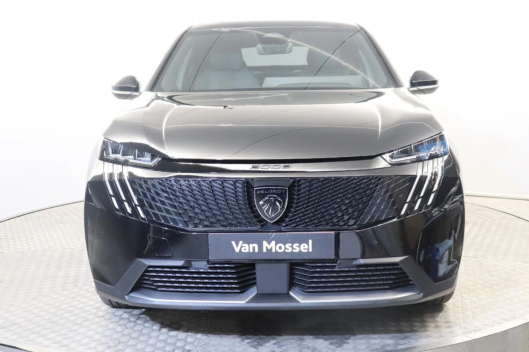 Peugeot-e-3008-image-1