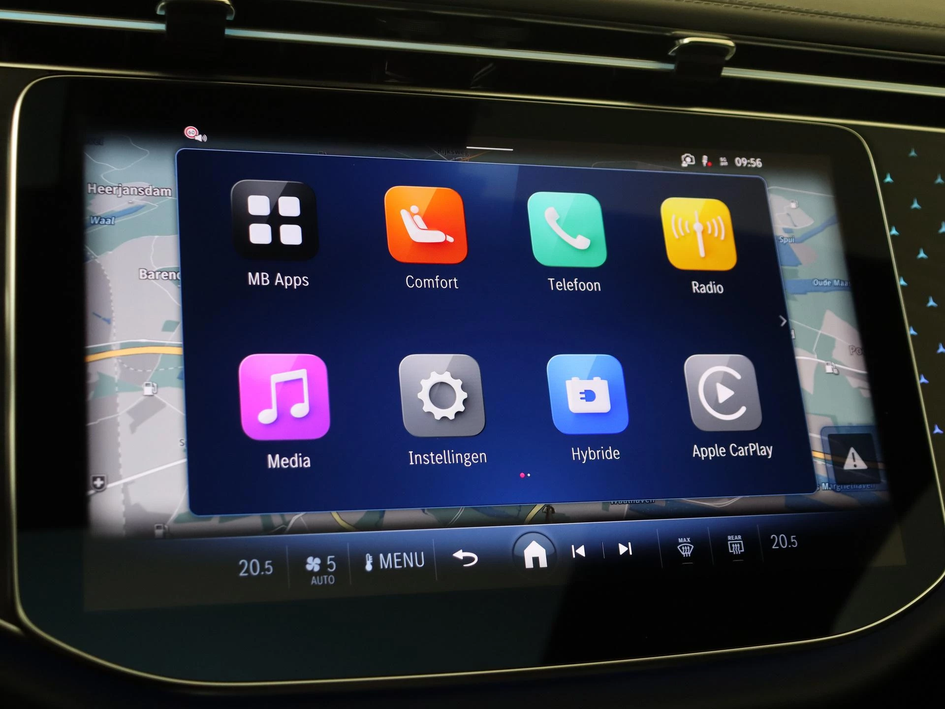 Mercedes-Benz-E-Klasse-image-15