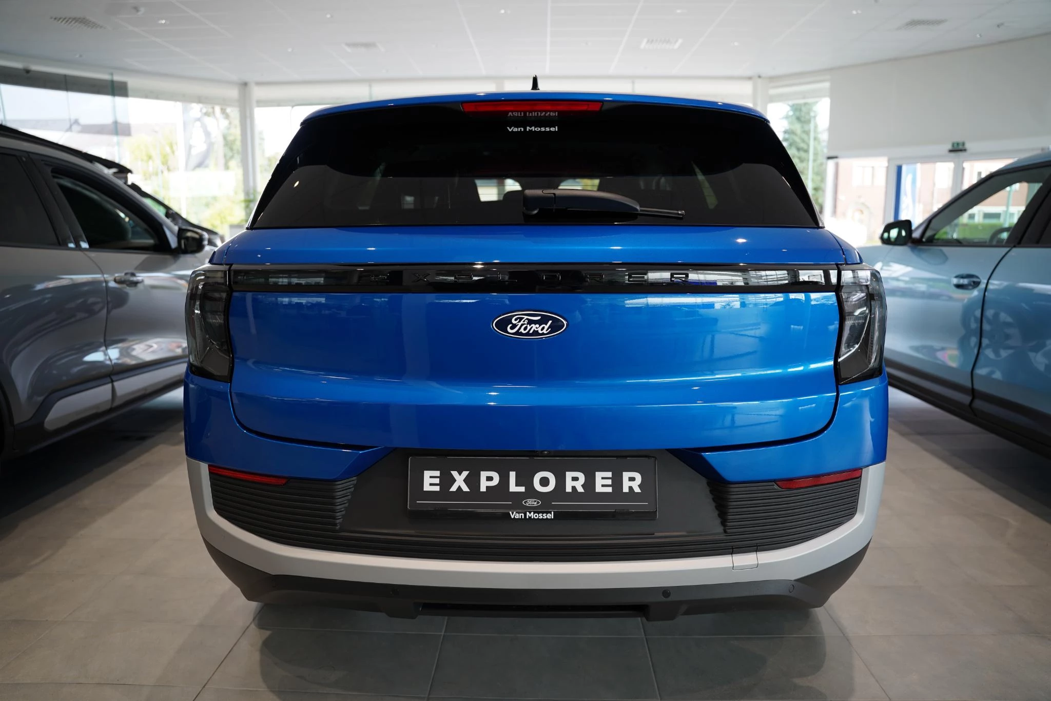 Ford-Explorer EV-image-4