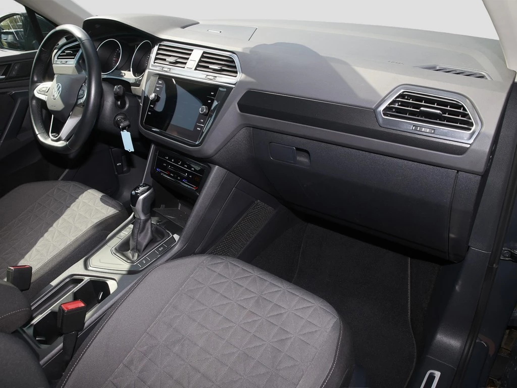 Volkswagen Tiguan 2.0 TDI DSG LIFE *AHK*Navi*Kamera*Climatronic*PDC*ACC*LED*