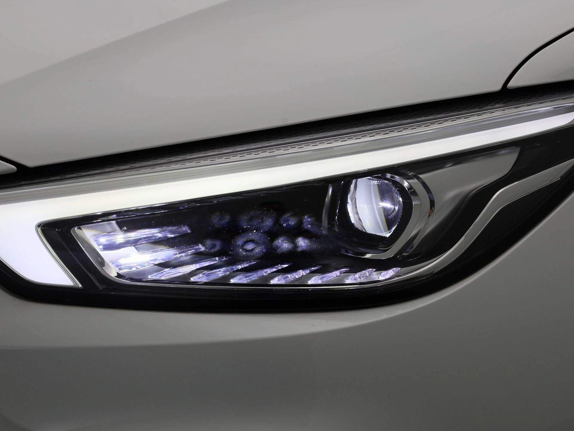MG-ZS EV-image-14