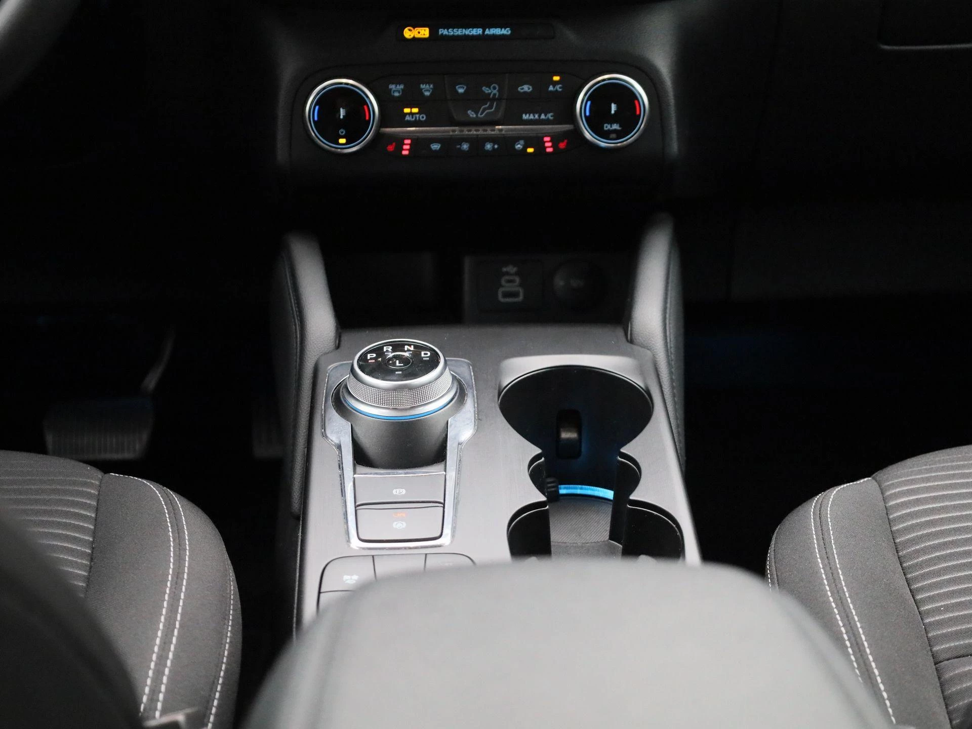 Ford Kuga 2.5i PHEV Titanium - Winterpack - Camera
