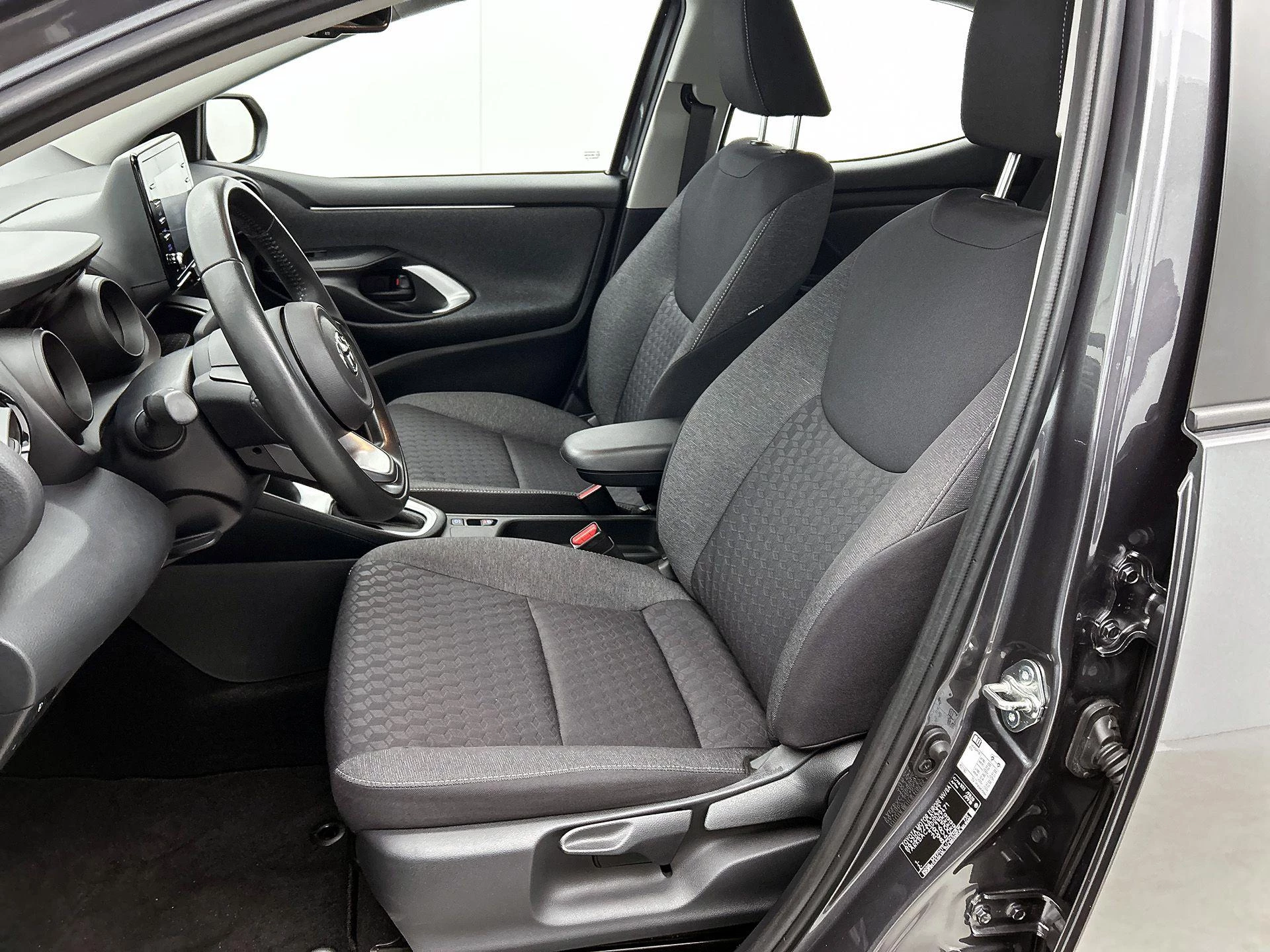 Toyota-Yaris-image-35