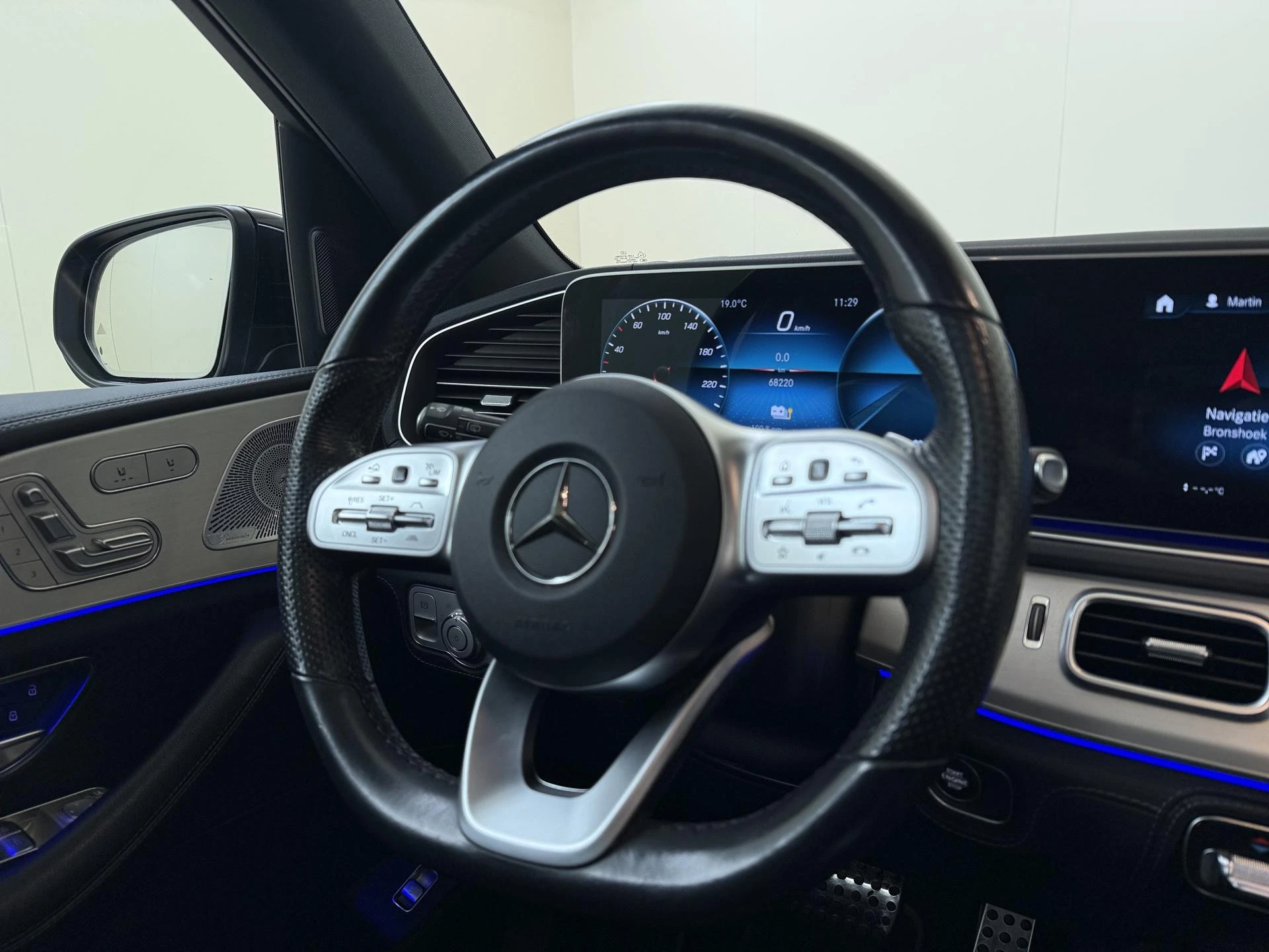 Mercedes-Benz-GLE-image-9