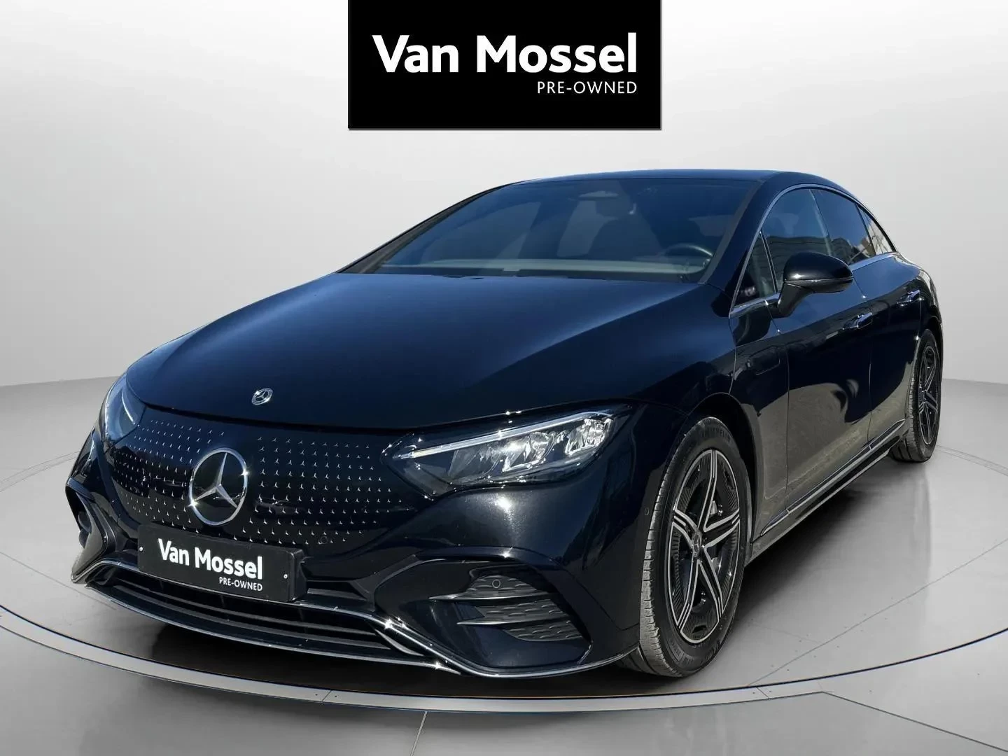 Mercedes-Benz-EQE-image-0