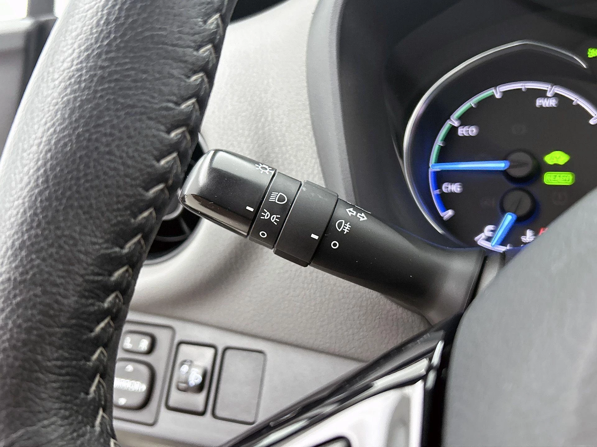 Toyota-Yaris-image-8