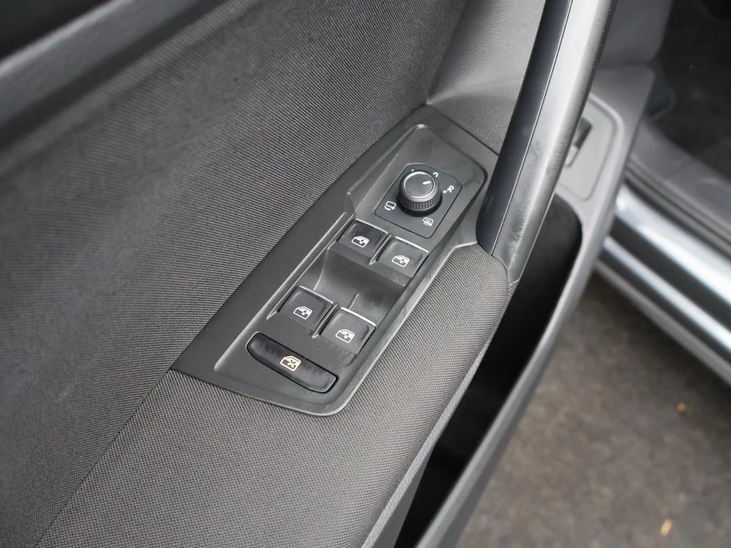 Volkswagen Tiguan Allspace Tiguan Allspace (7p) 1.5TSI Life 150PK *AUTOMAAT*7-ZIT*APP CONNECT*ZETELVERWARMING*BLTH*ADAPTIVE CRUISE*DIGITAL DASHBOARD*...