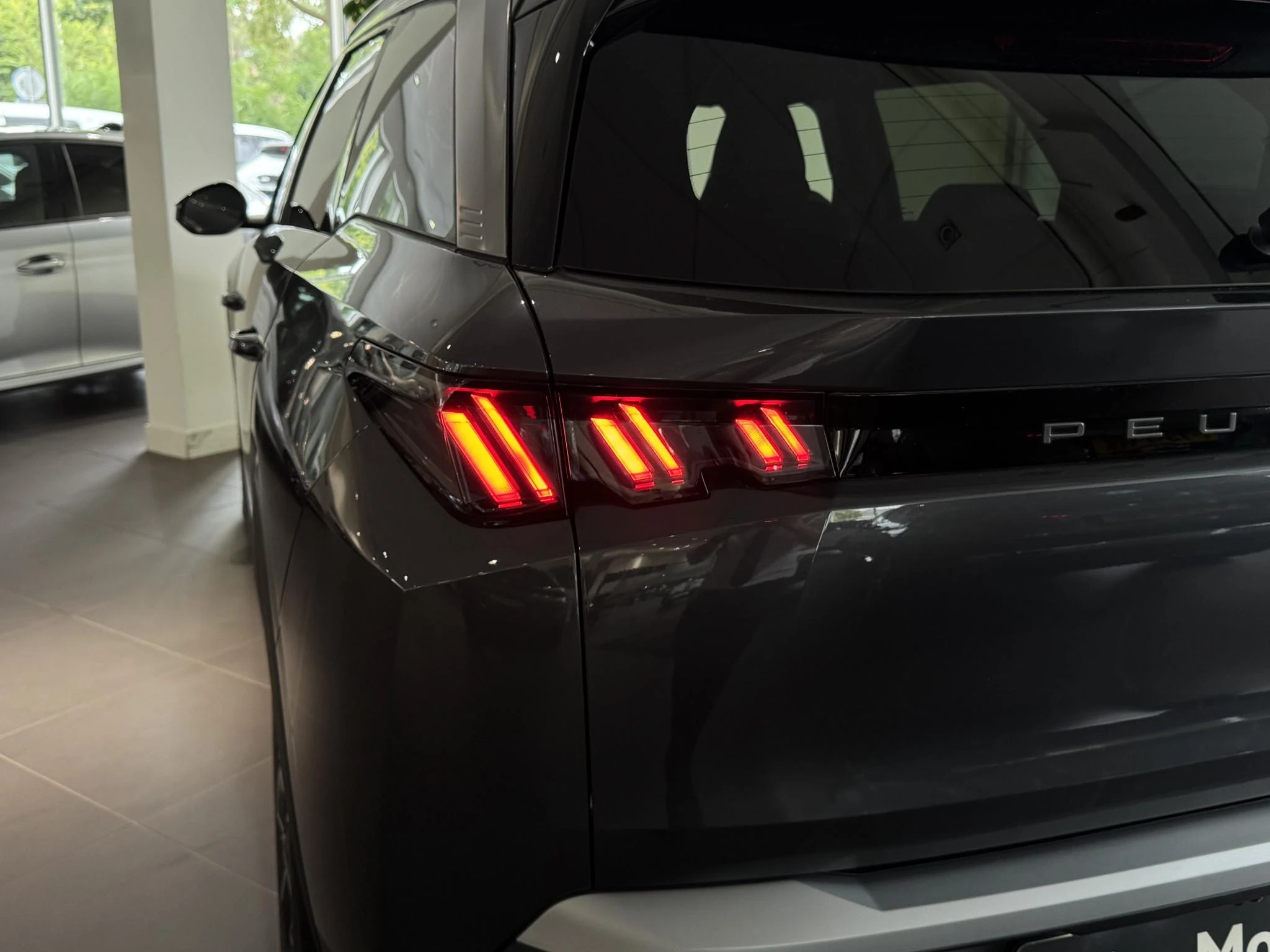 Peugeot-5008-image-16