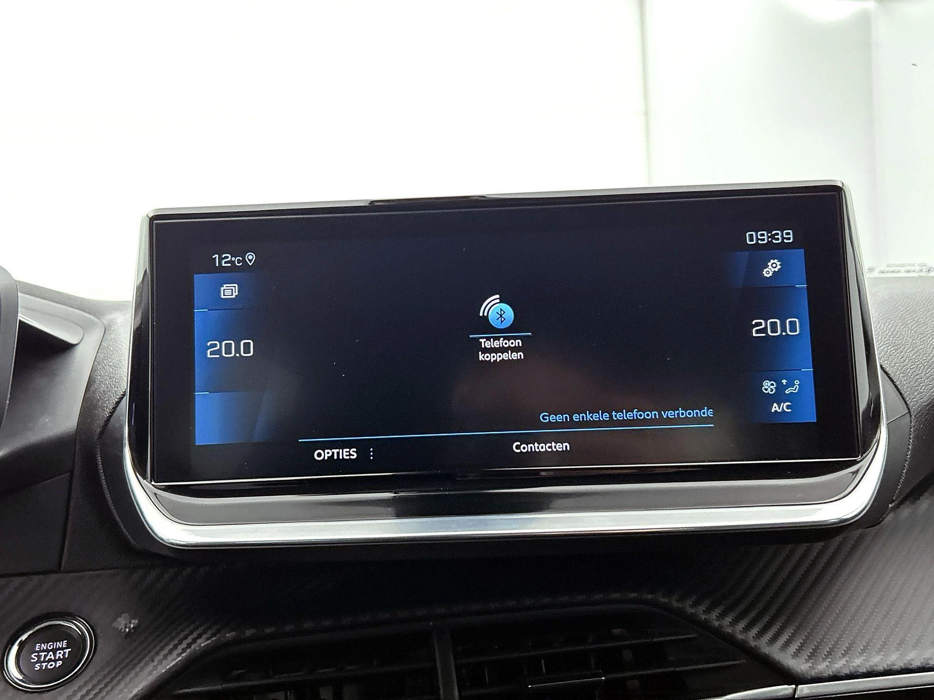Peugeot 2008 1.2 PureTech Blue Lease Allure