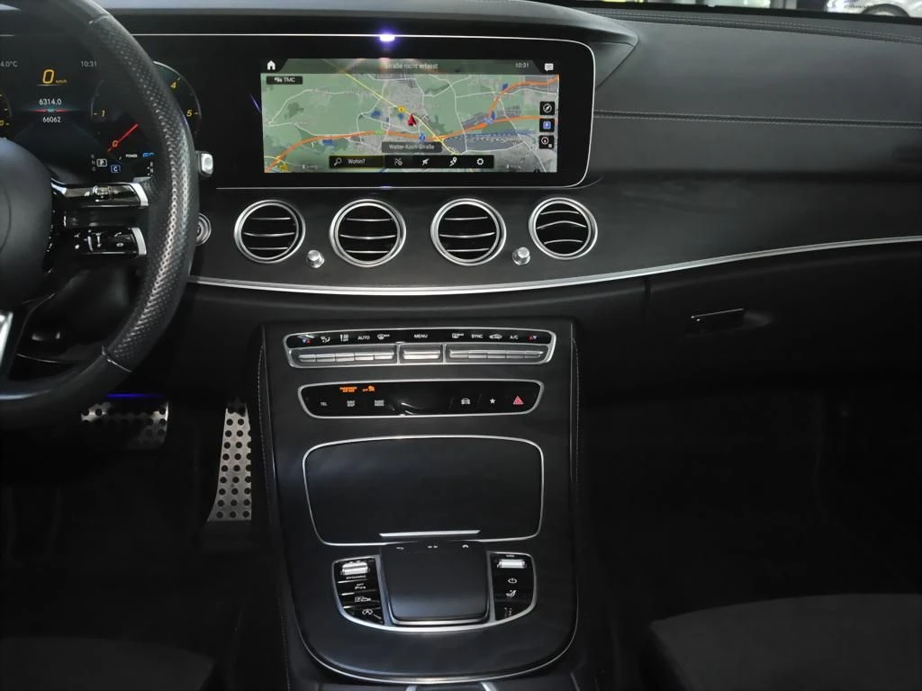 Mercedes-Benz-E-Klasse 220 d-image-10