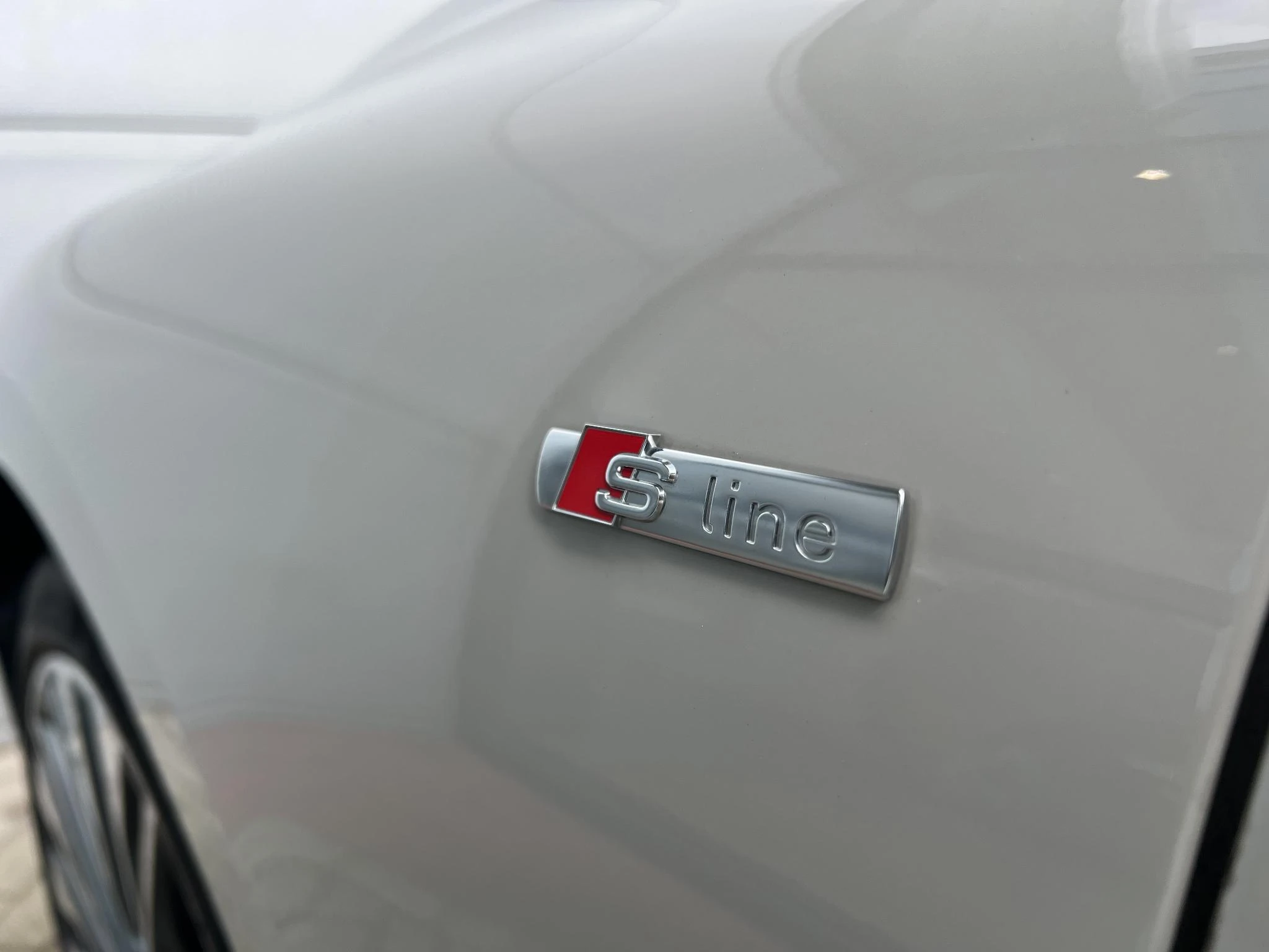 Audi-A6 Avant e-tron-image-14