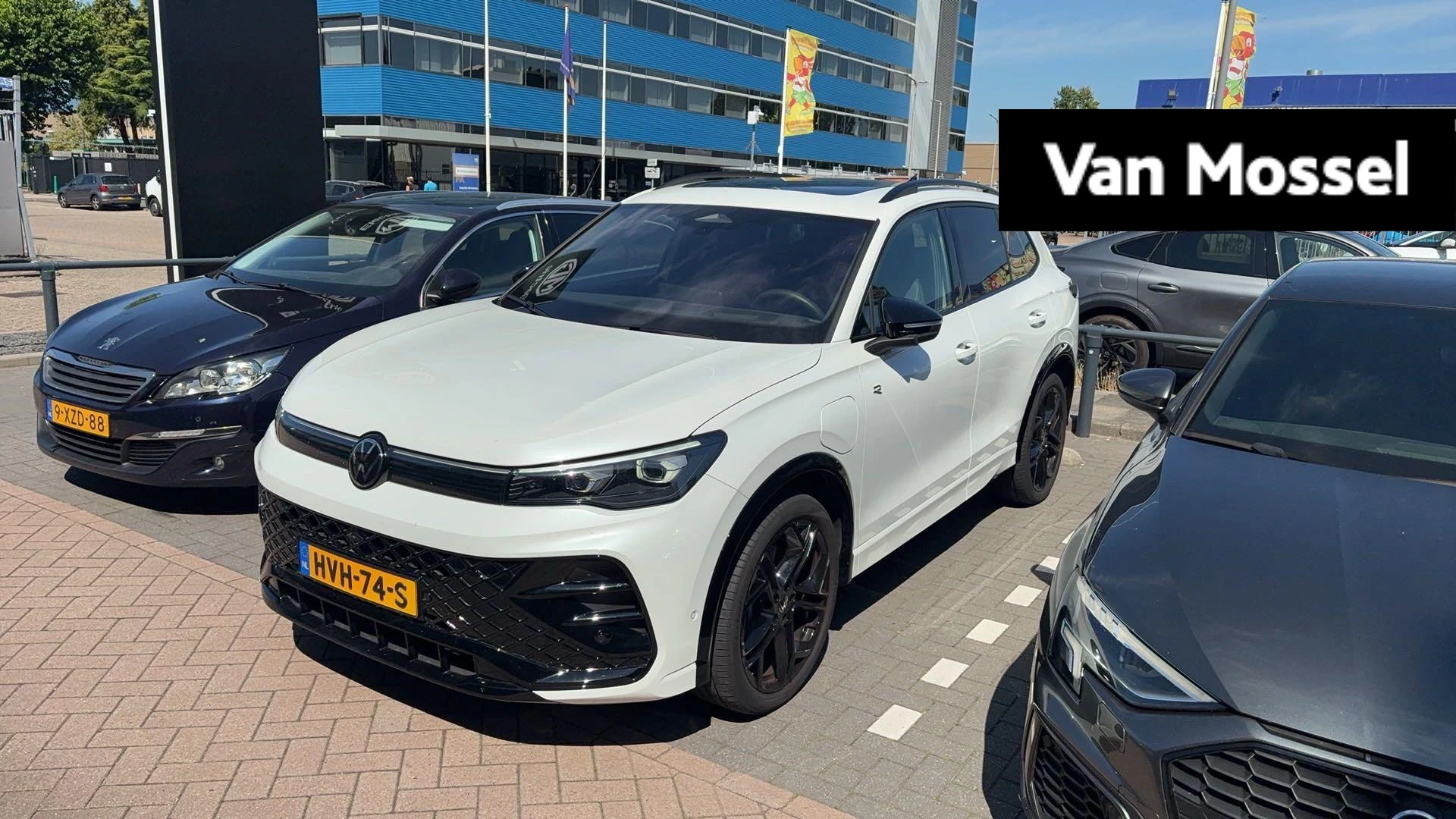 Volkswagen-Tiguan-image-0