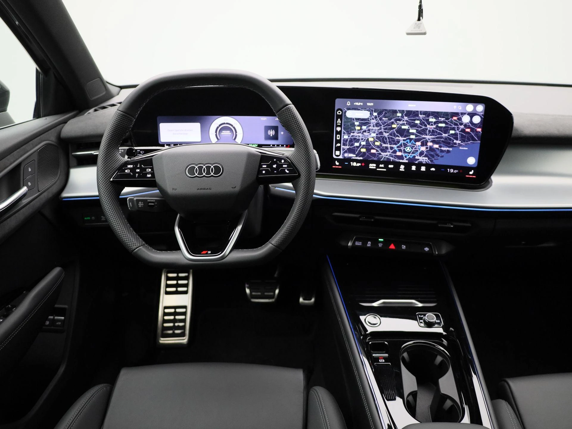 Audi-Q3-image-8