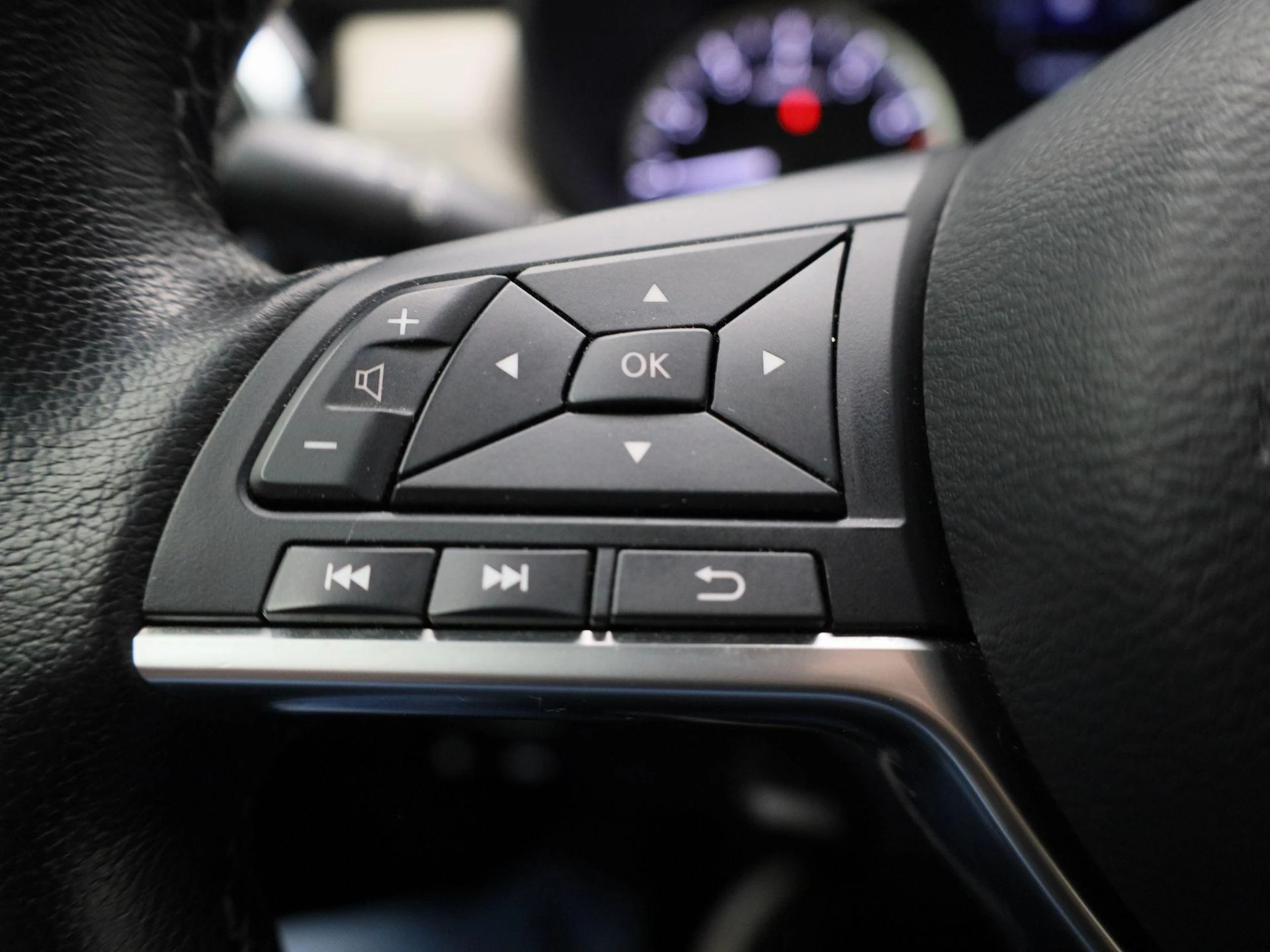Nissan-Micra-image-18