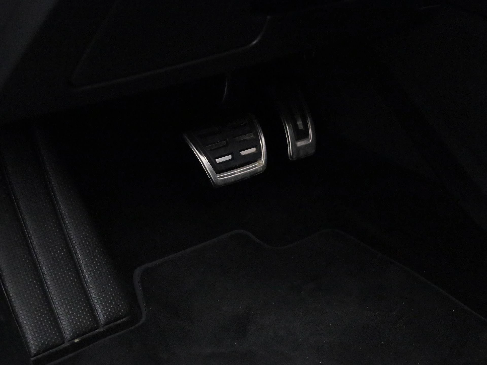 Audi-Q4 Sportback e-tron-image-41
