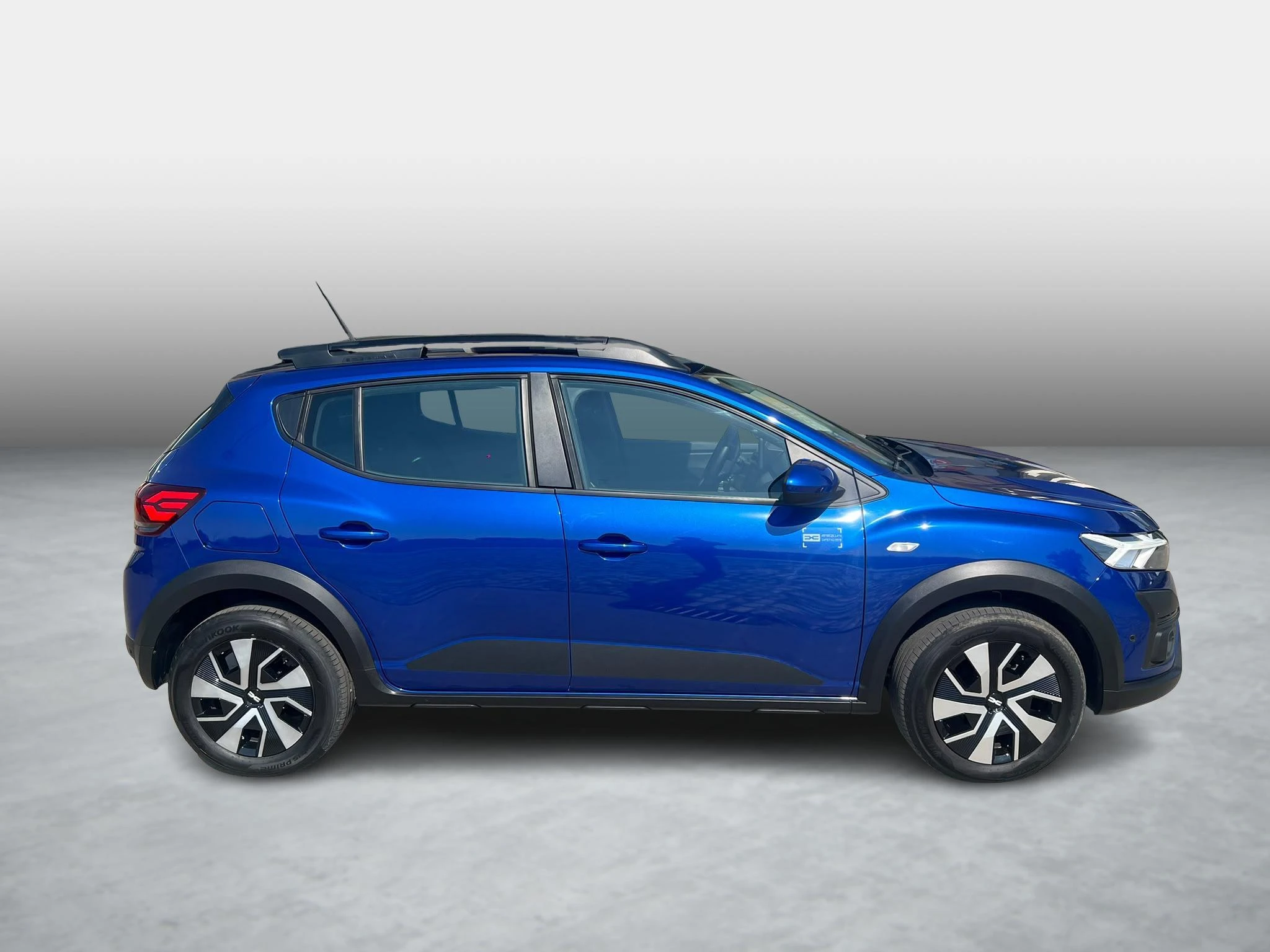 Dacia-Sandero Stepway-image-5