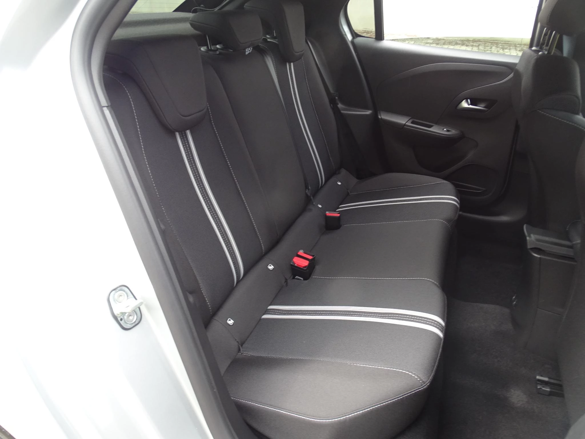 Opel-Corsa-image-15