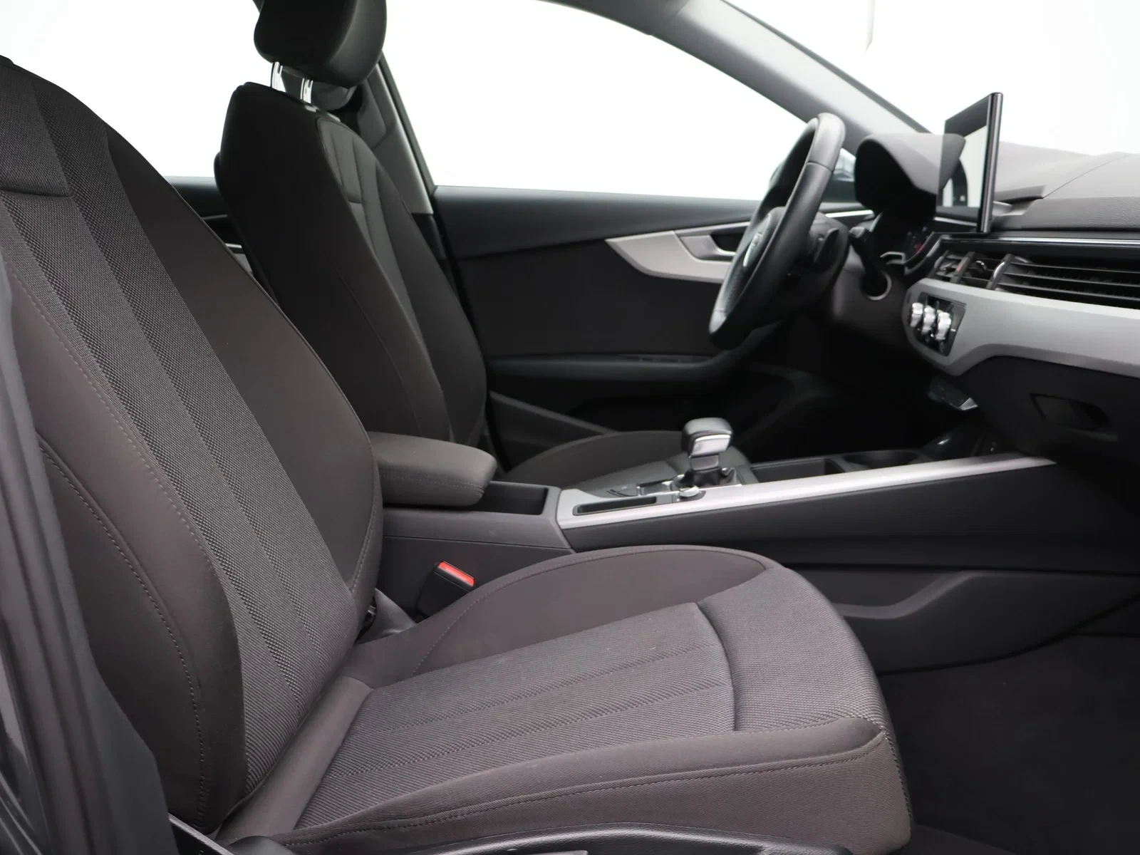 Audi-A4-image-10