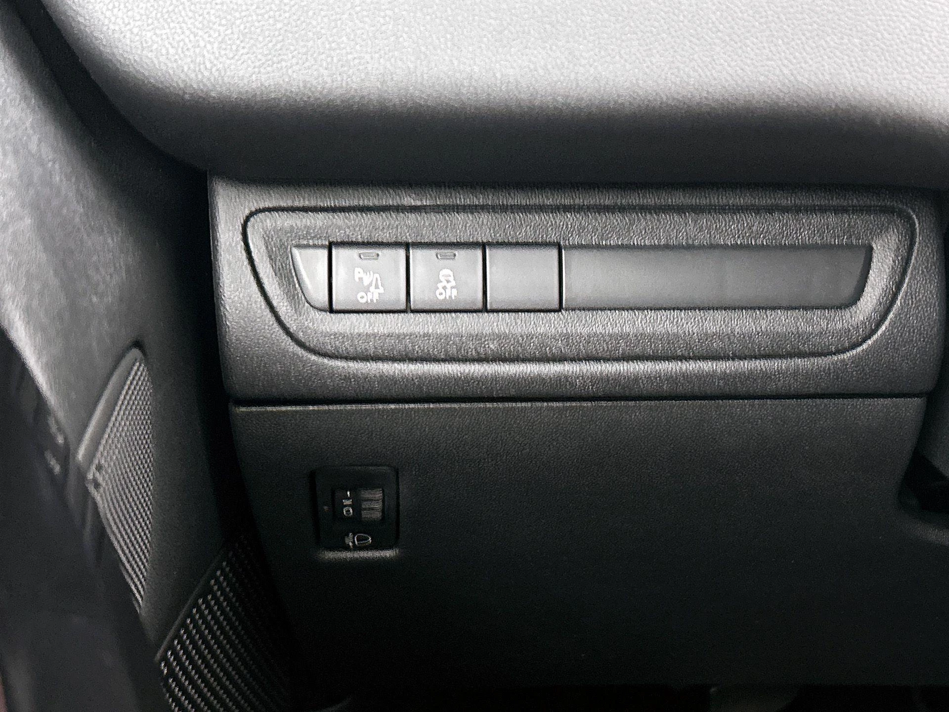 Peugeot-208-image-16