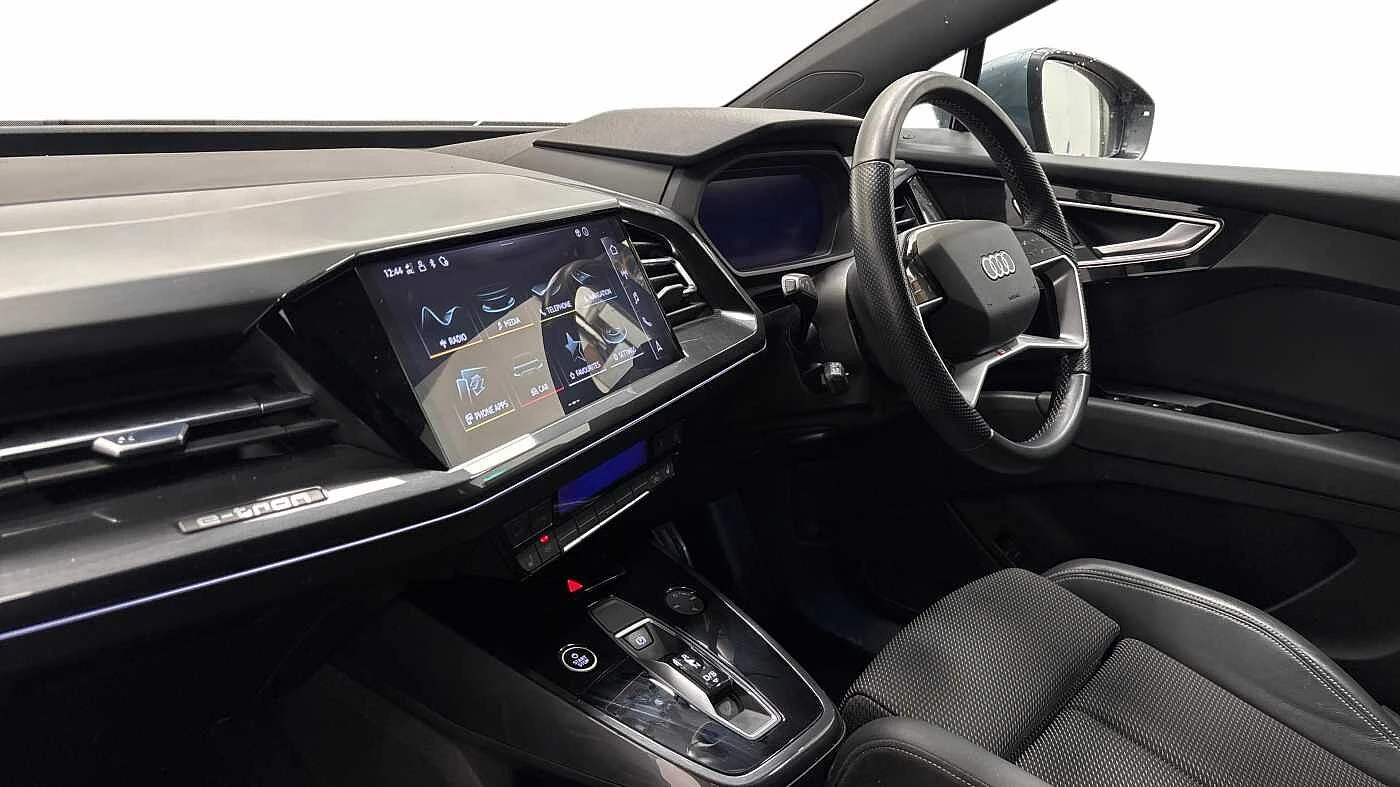 Audi-Q4 e-tron-image-2