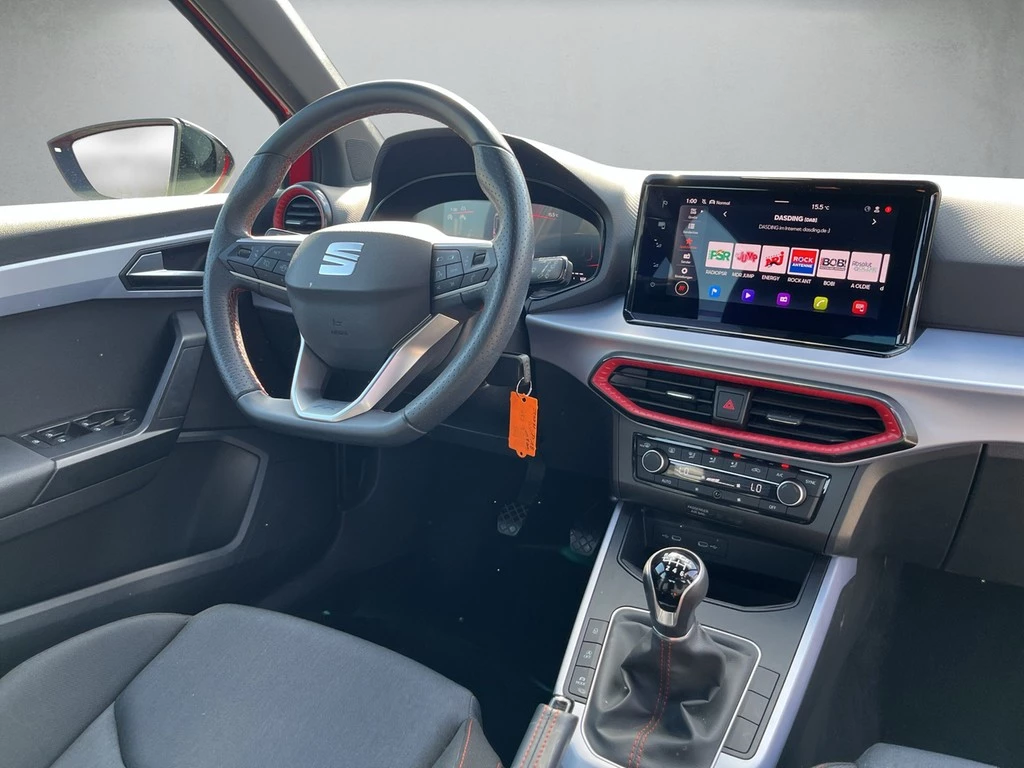 SEAT-Arona-image-6