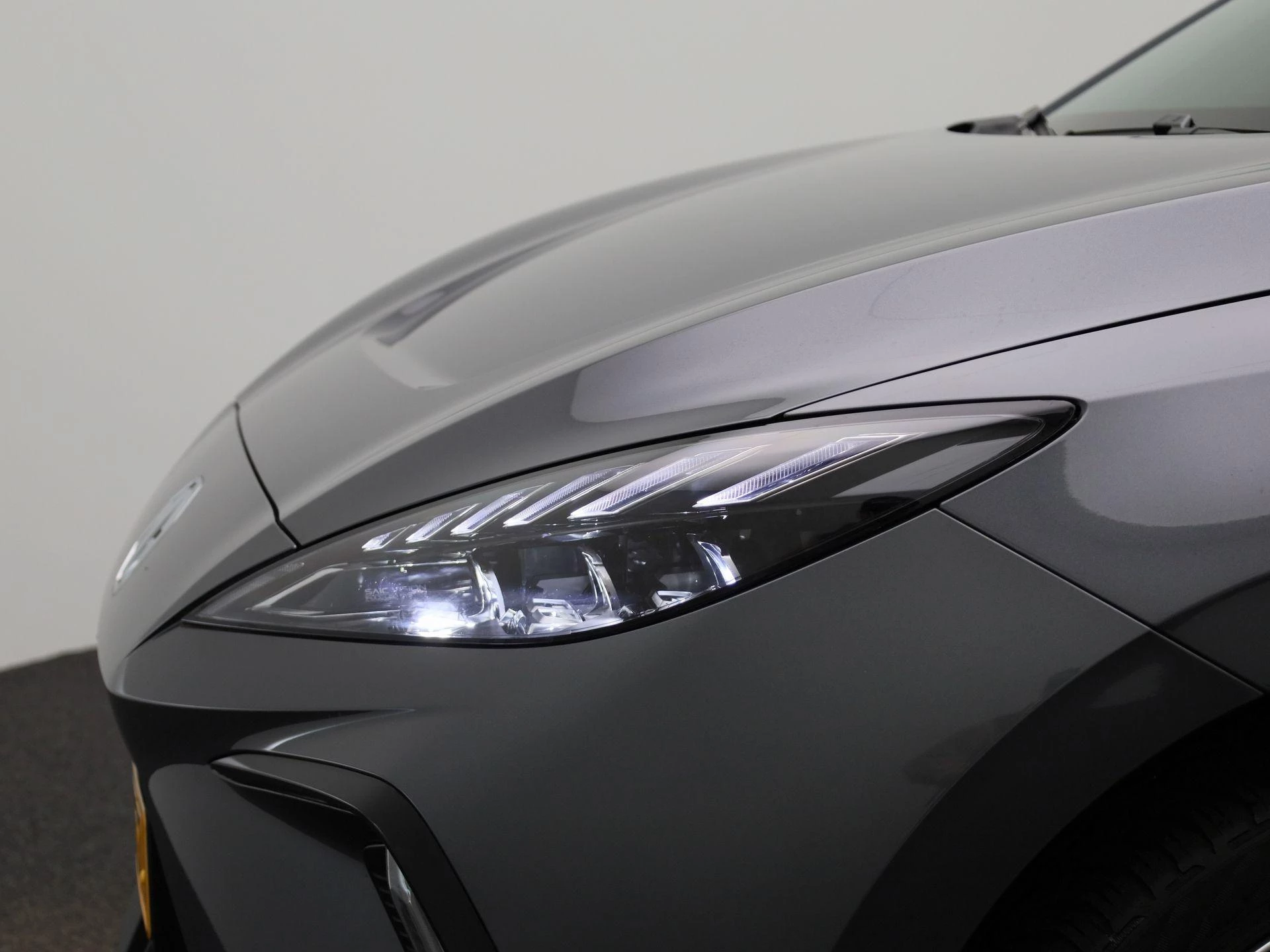 MG MG4 64 kWh Luxury