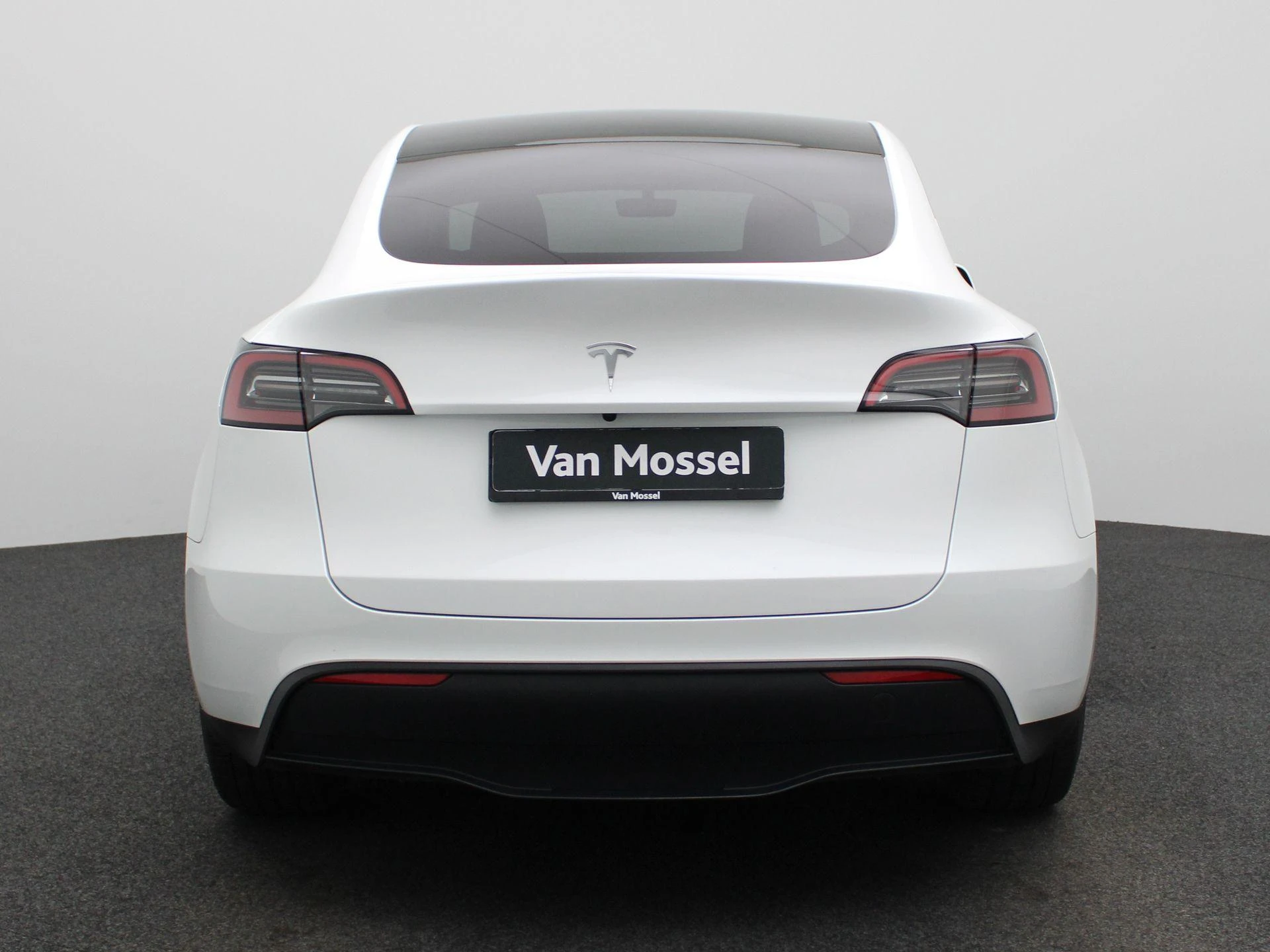 Tesla-Model Y-image-5