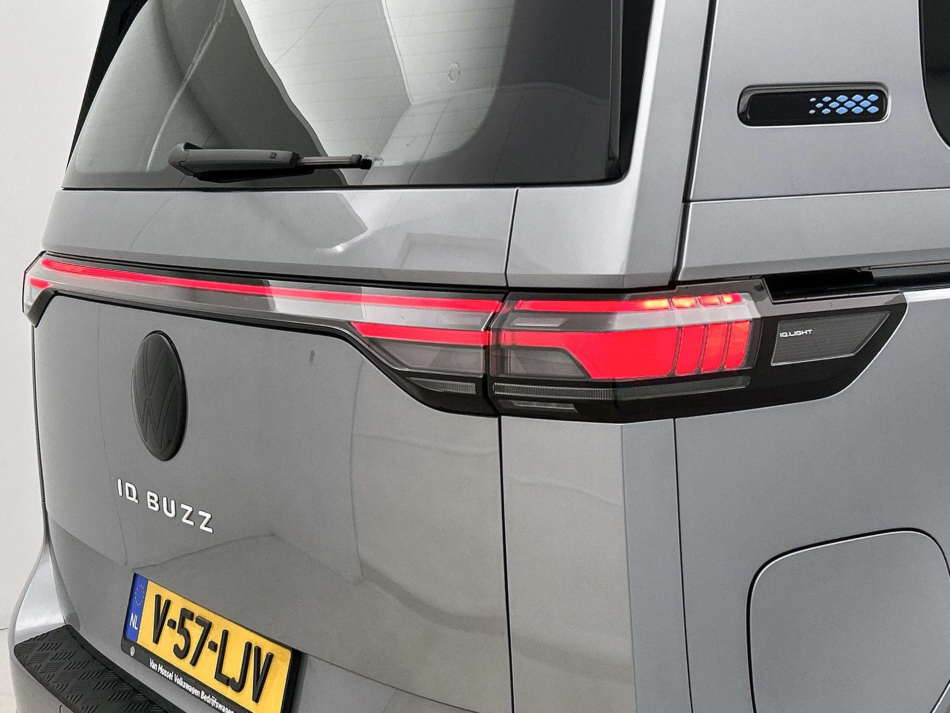Volkswagen ID. Buzz Cargo Bulli edition 79 kWh 4MOTION 340PK