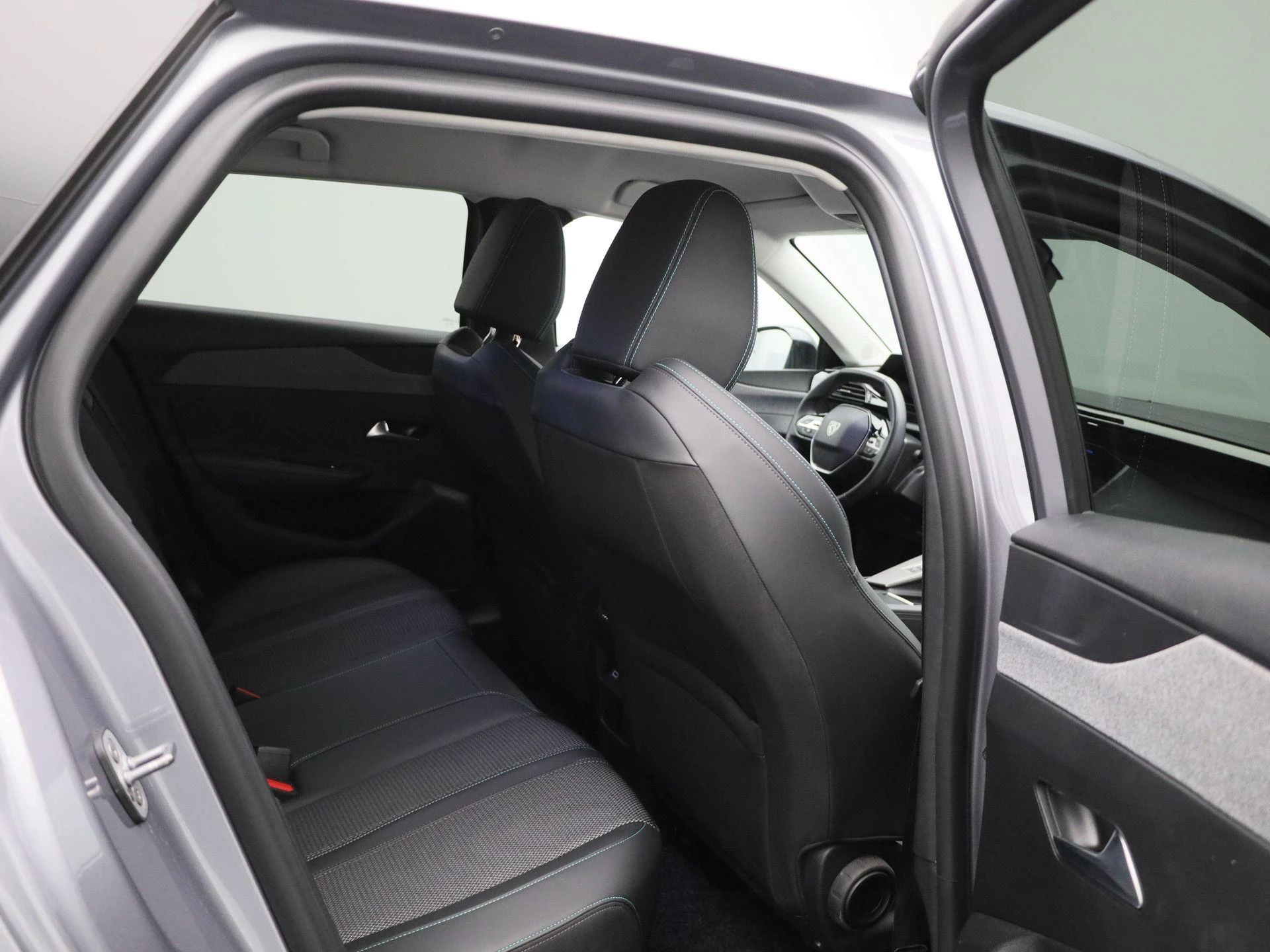 Peugeot-308-image-27