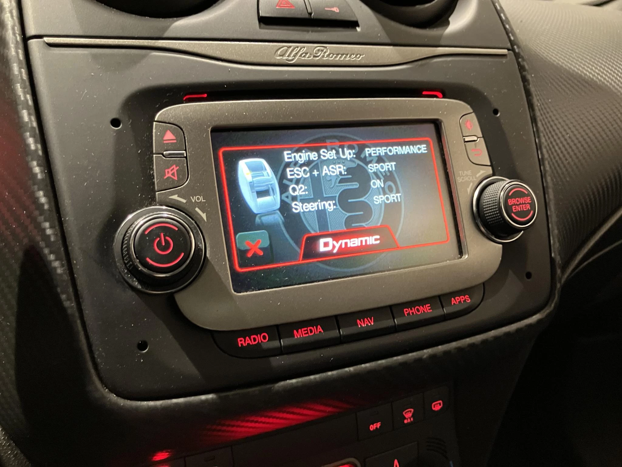 Alfa Romeo-MiTo-image-24