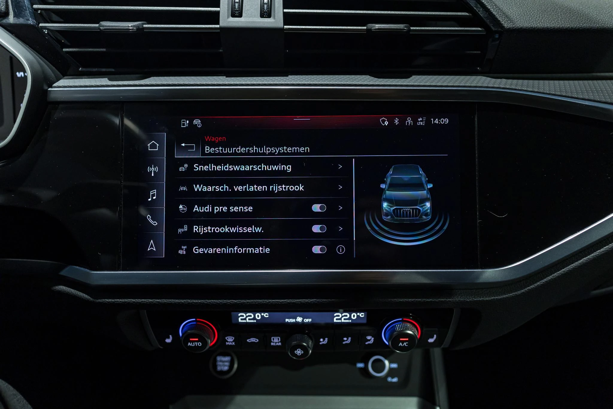 Audi-Q3-image-32
