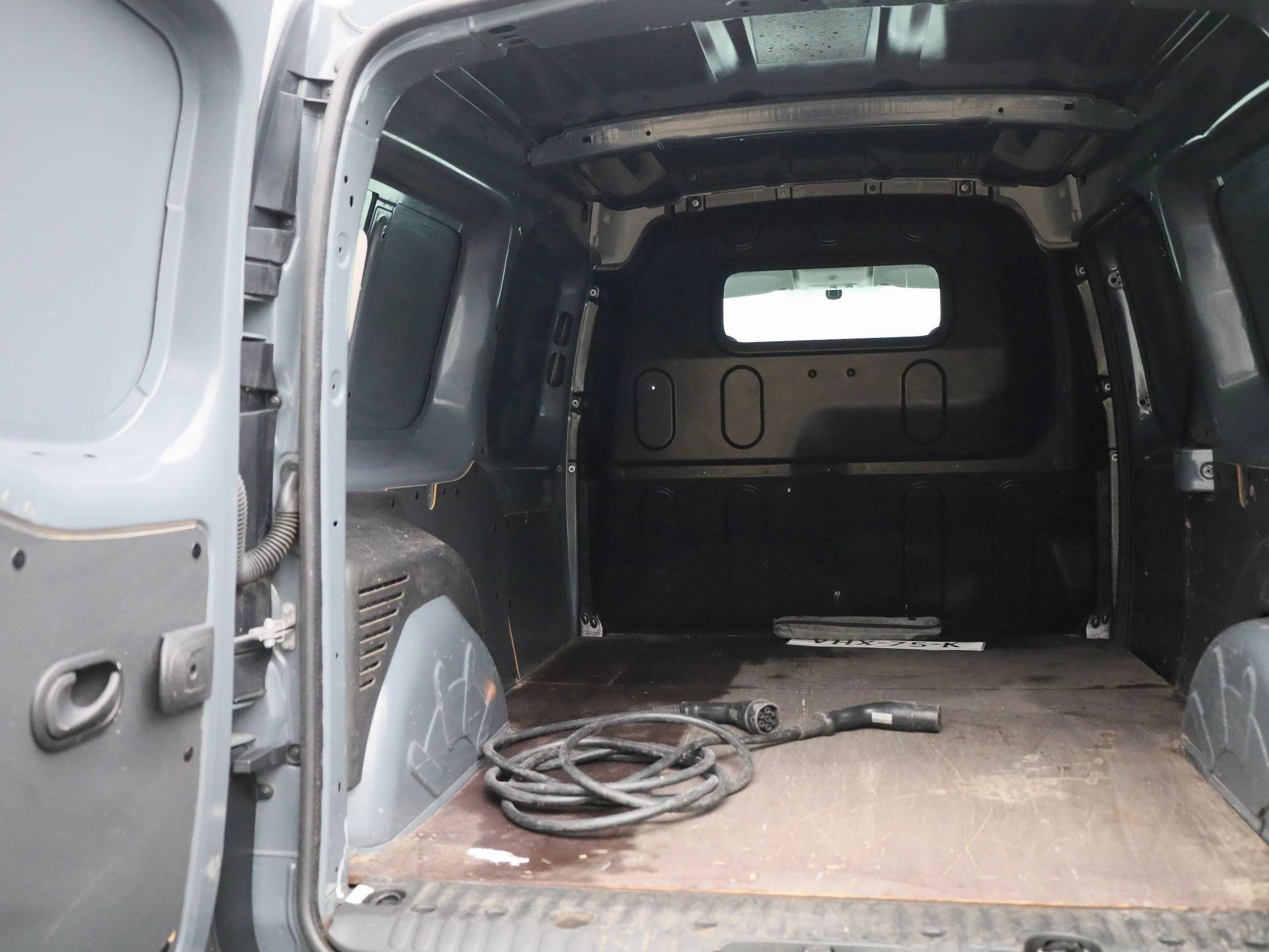 Renault-Kangoo Z.E.-image-16